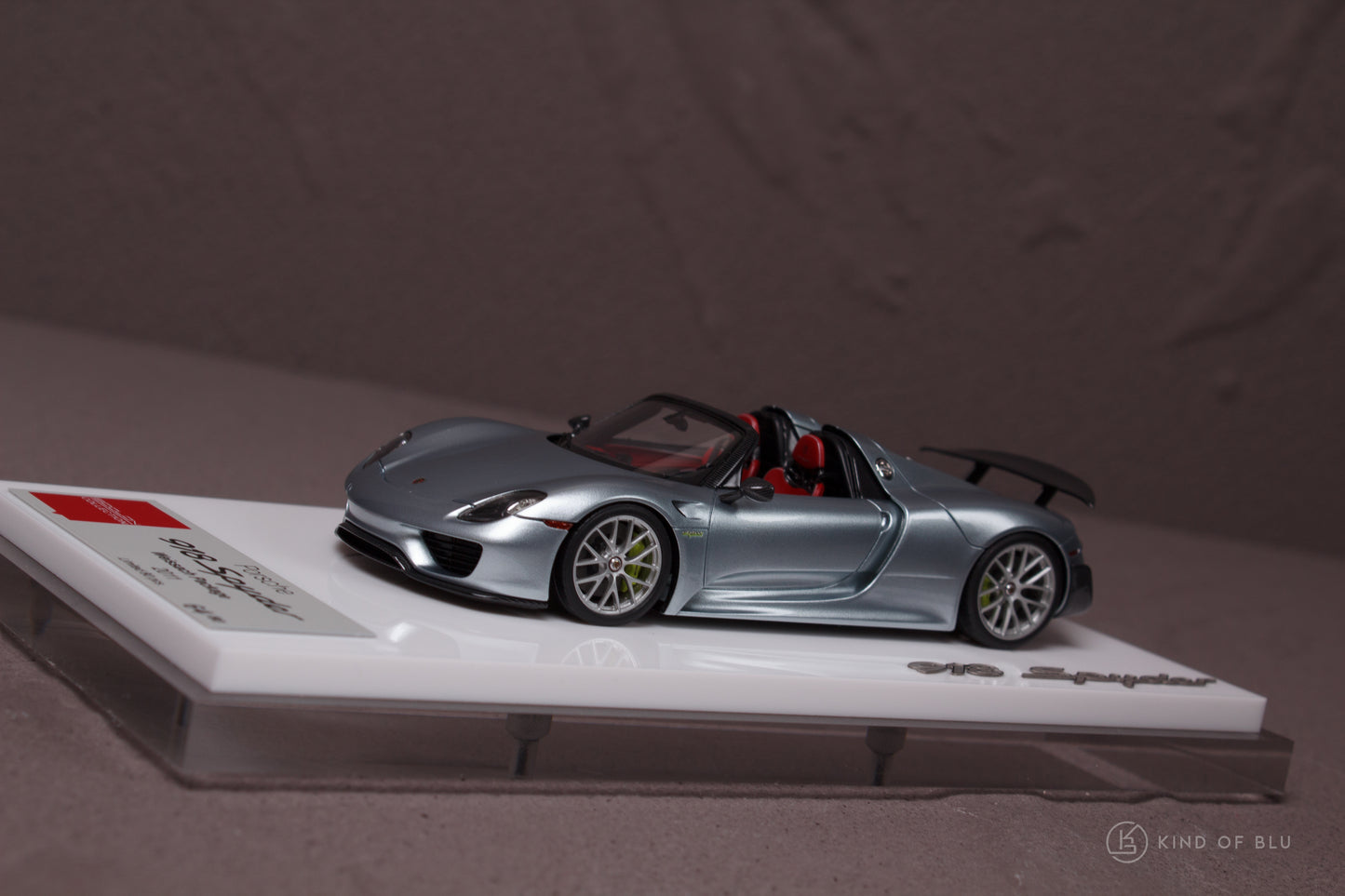 Porsche 918 Spyder weissach package 2011 Rear Wing up in Rhodium Silver Metallic — em812d 9