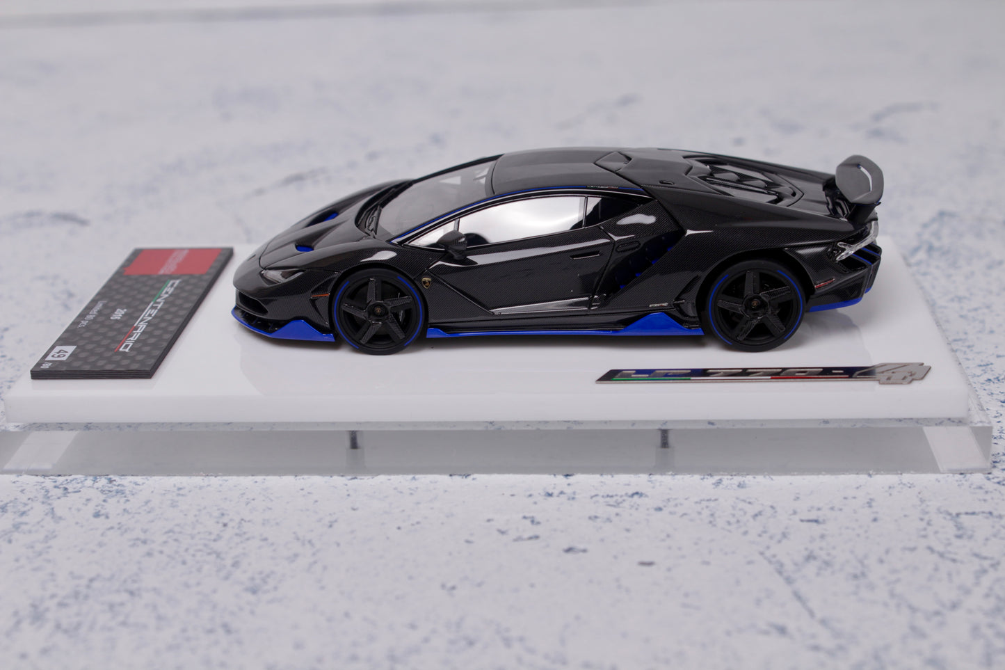 Lamborghini Centenario LP770-4 2016 Rear Wing up in Visible Carbon with Blue Accents — 02