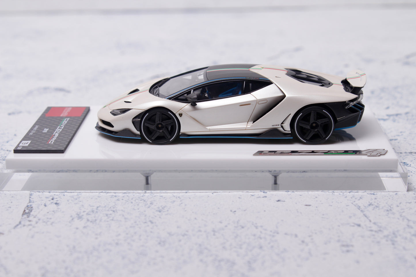 Lamborghini Centenario LP770-4 2016 Rear Wing up in Bianco Banopus — 02