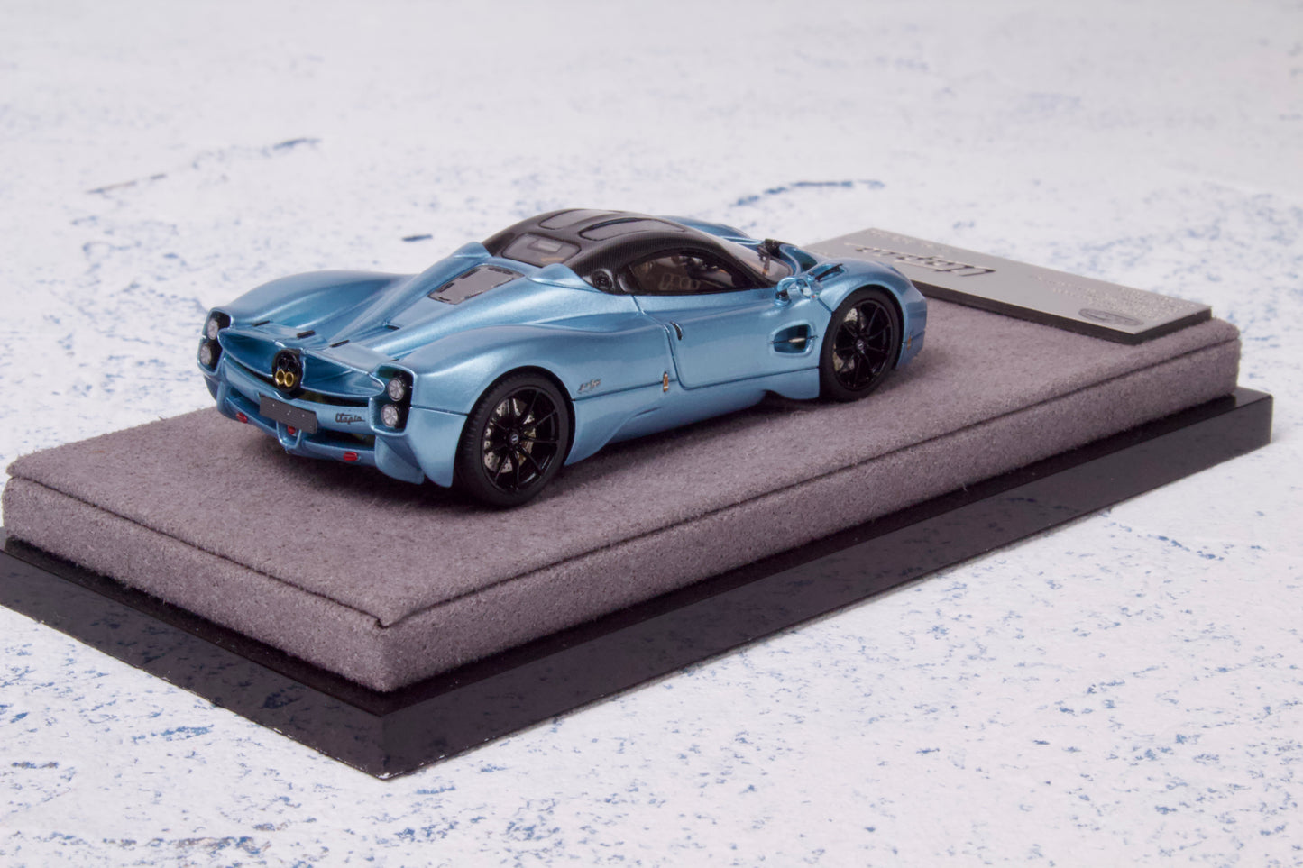 Pagani Utopia in Azzurro Sardegna — 04