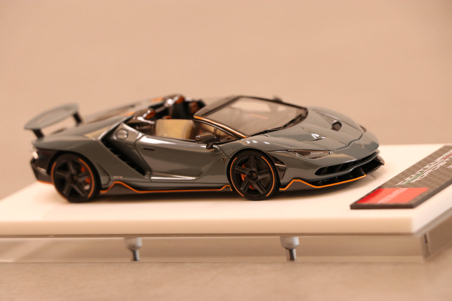 Make Up Eidolon Lamborghini Centenario Roadster LP770-4 2016 Rear Wing up in Grigio Telesto