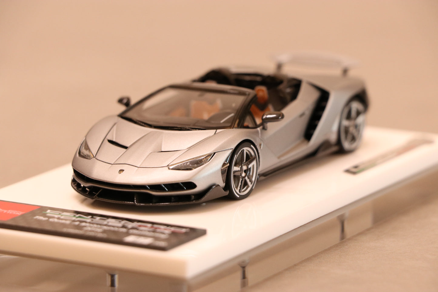 Make Up Eidolon Lamborghini Centenario Roadster LP770-4 2016 Rear Wing up in Argent Centenario