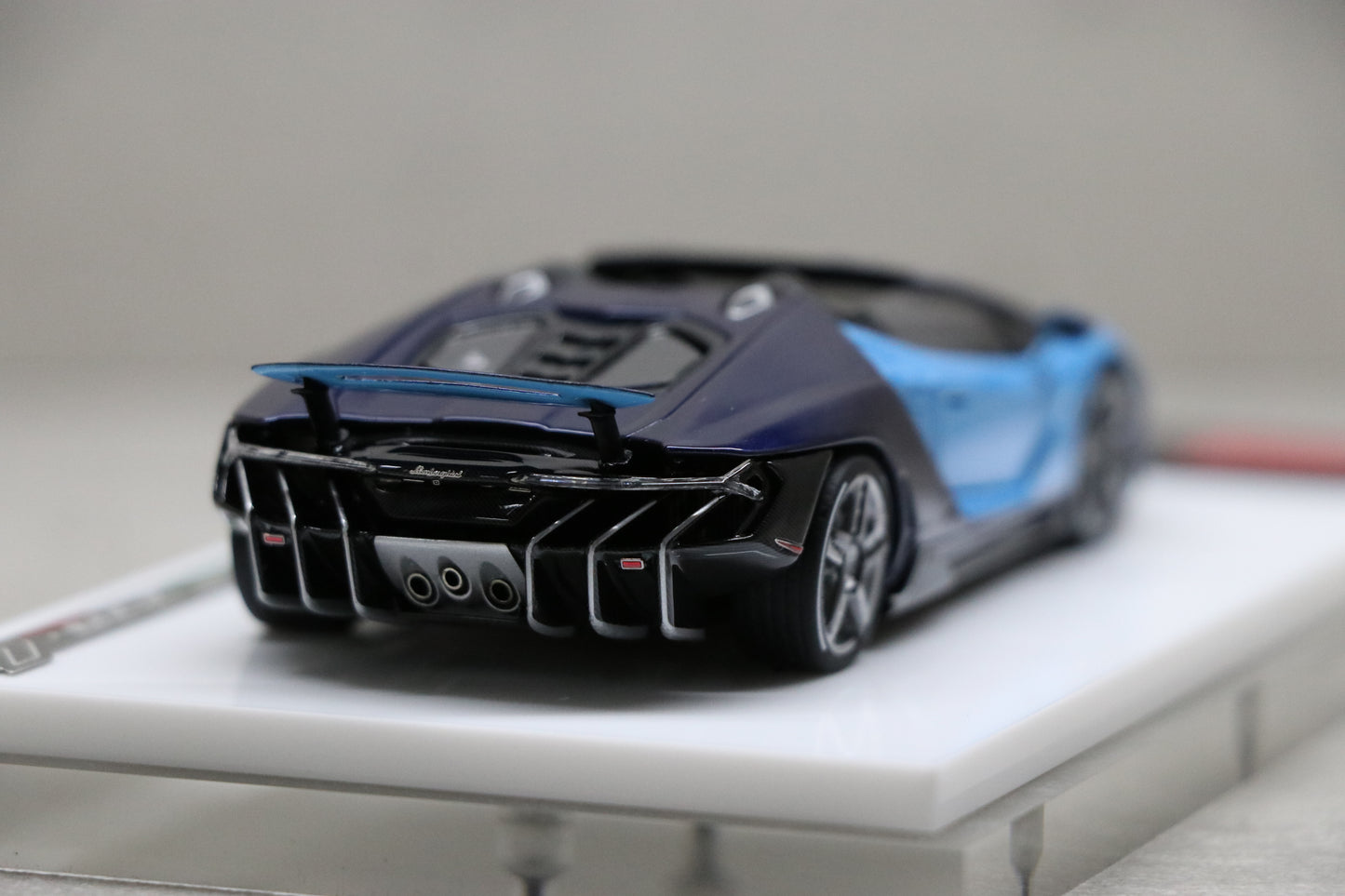 Make Up Eidolon Lamborghini Centenario Roadster LP770-4 2016 Rear Wing up in Blu Cepheus & Blu Hera