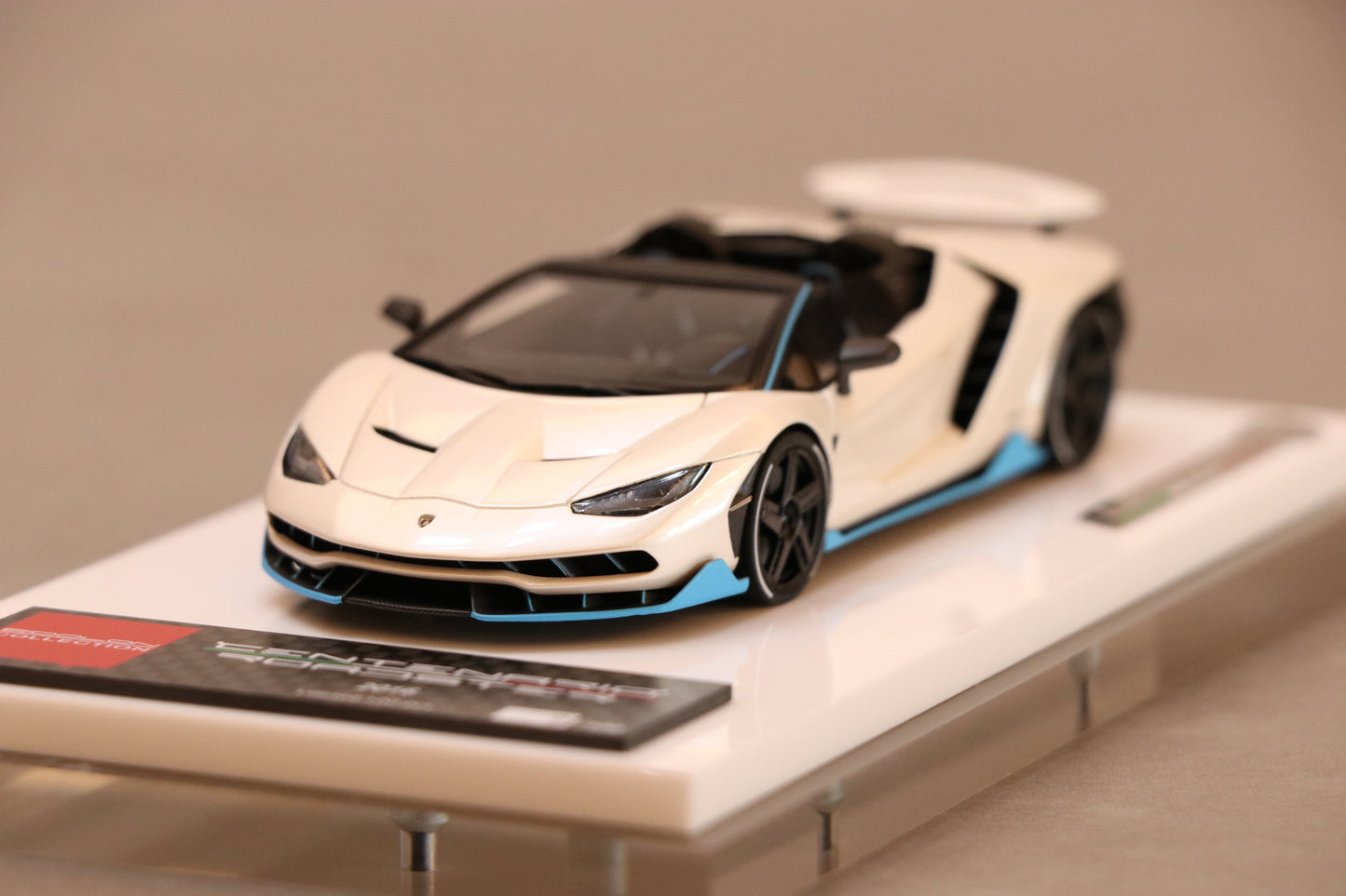 Make Up Eidolon Lamborghini Centenario Roadster LP770-4 2016 Rear Wing up in Balloon White