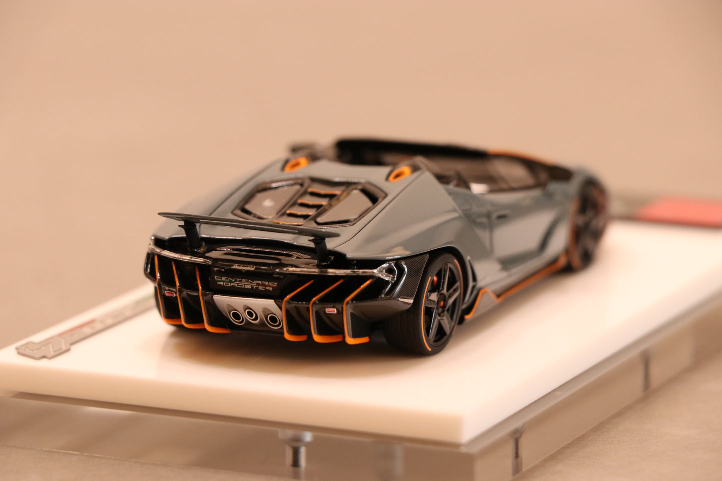 Make Up Eidolon Lamborghini Centenario Roadster LP770-4 2016 Rear Wing up in Grigio Telesto