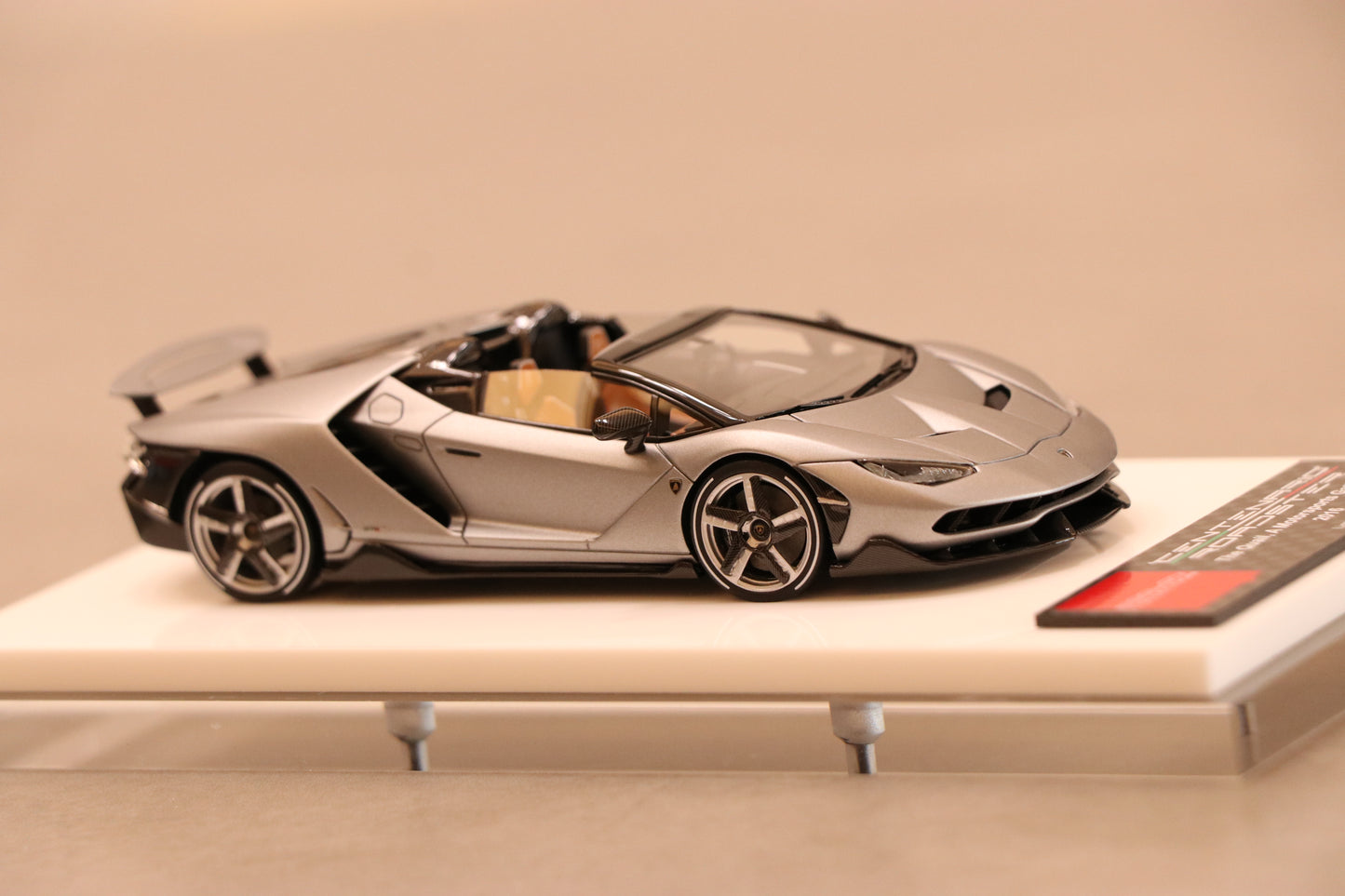Make Up Eidolon Lamborghini Centenario Roadster LP770-4 2016 Rear Wing up in Argent Centenario