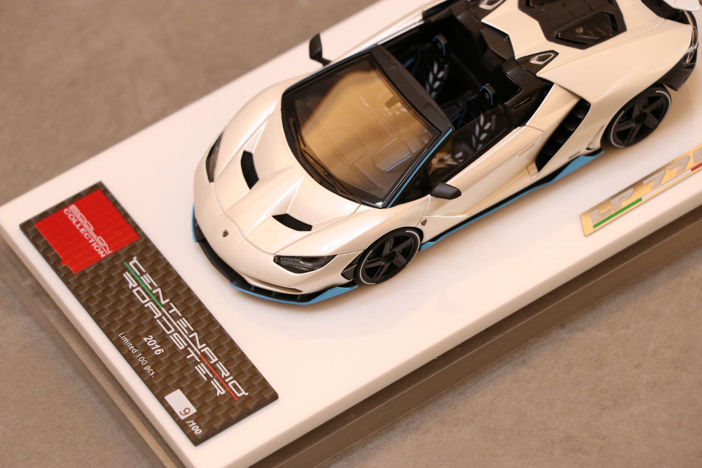 Make Up Eidolon Lamborghini Centenario Roadster LP770-4 2016 Rear Wing up in Balloon White