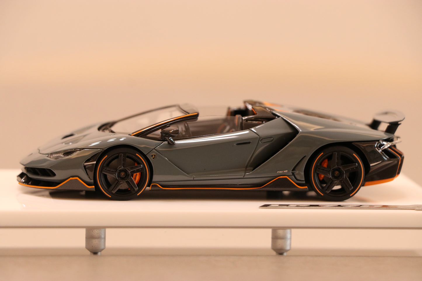 Make Up Eidolon Lamborghini Centenario Roadster LP770-4 2016 Rear Wing up in Grigio Telesto