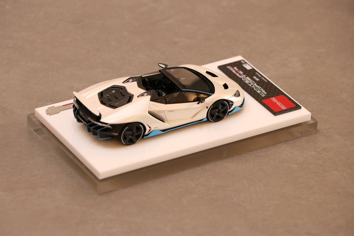 Make Up Eidolon Lamborghini Centenario Roadster LP770-4 2016 Rear Wing up in Balloon White