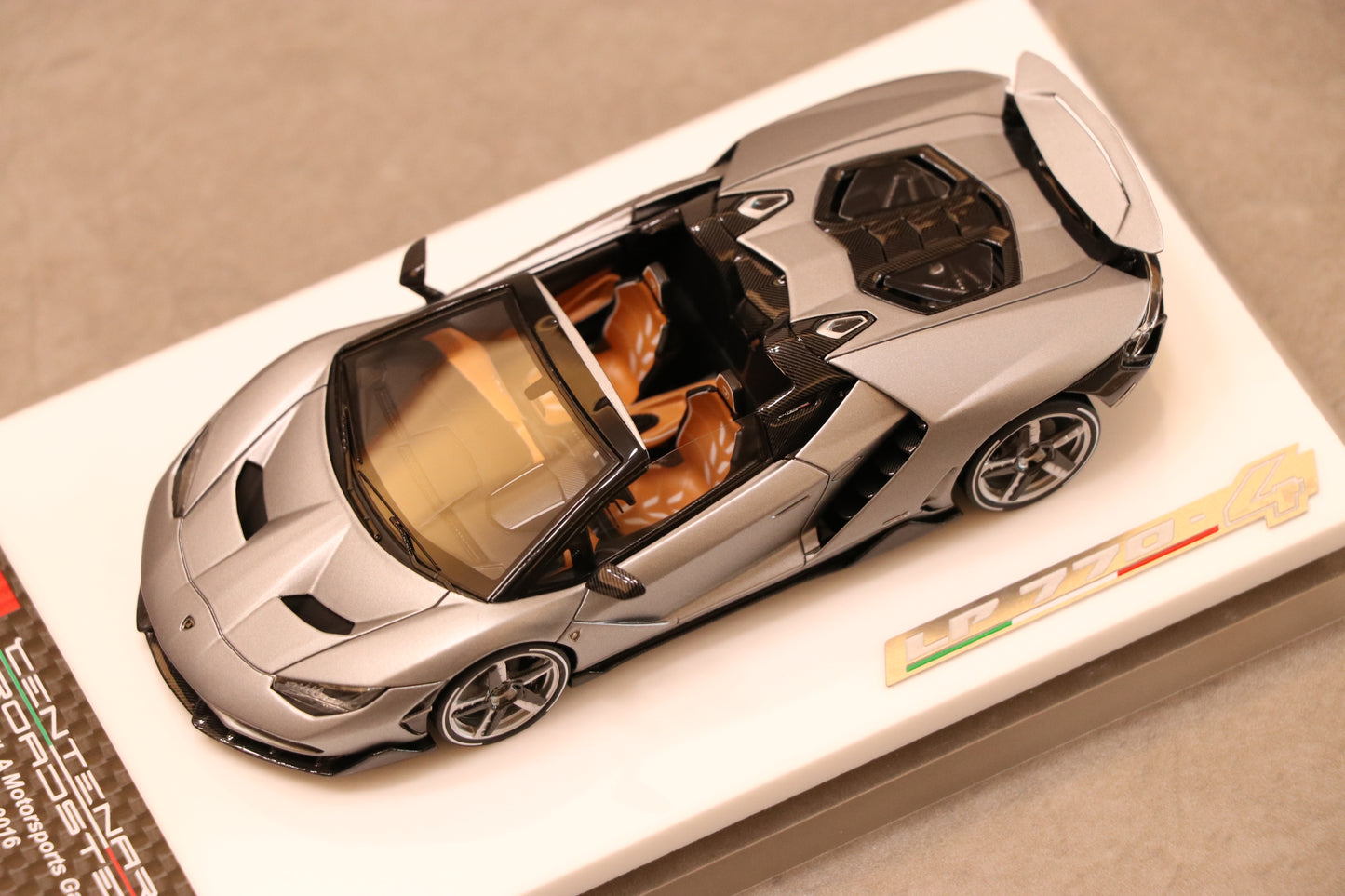 Make Up Eidolon Lamborghini Centenario Roadster LP770-4 2016 Rear Wing up in Argent Centenario