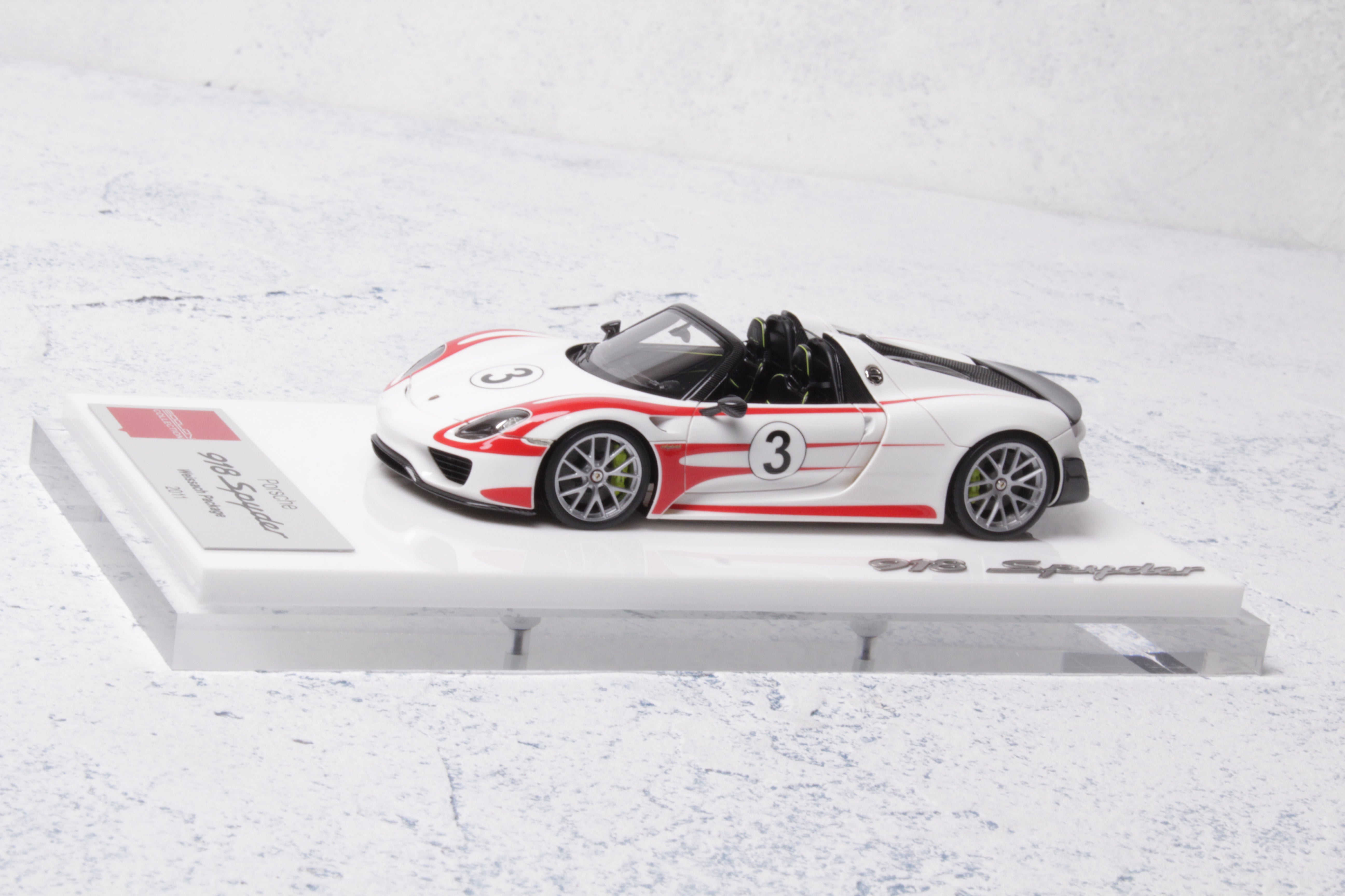 Porsche 918 Spyder ミニカー 赤/白 1/43 限定 Porsche 918 Spyder Weissach Package Le Mans Racing Design 1:43