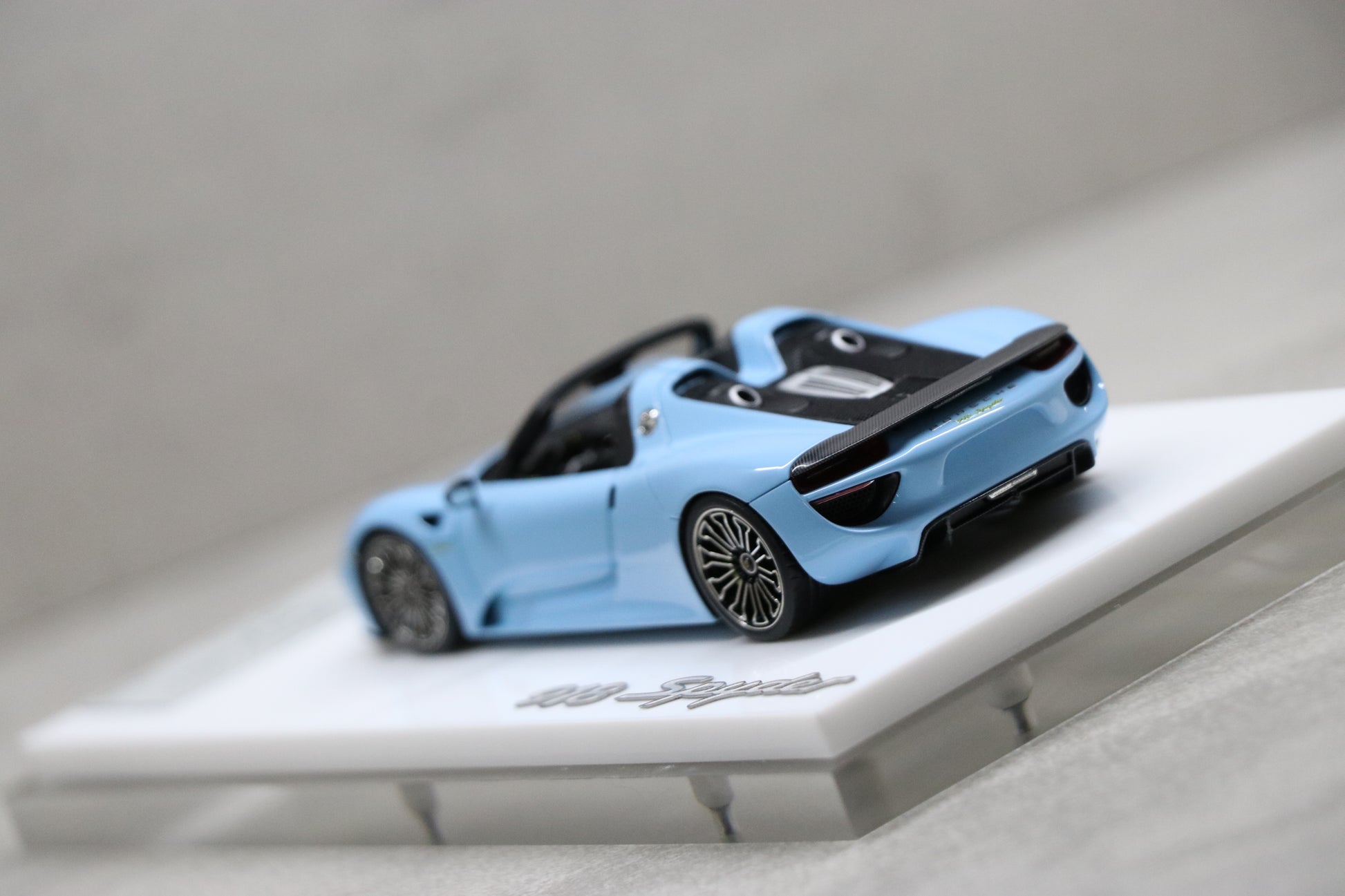 Porsche 918 Spyder 2011 in Gulf Blue — 04