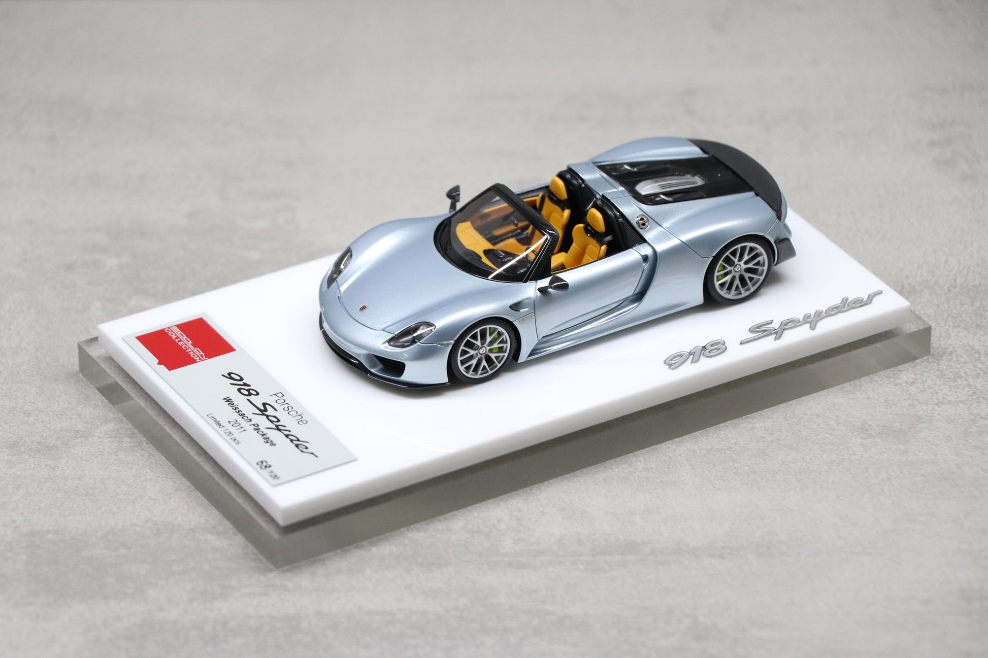 Porsche 918 Spyder weissach package 2011 in Liquid Metal Chrome Blue — 03