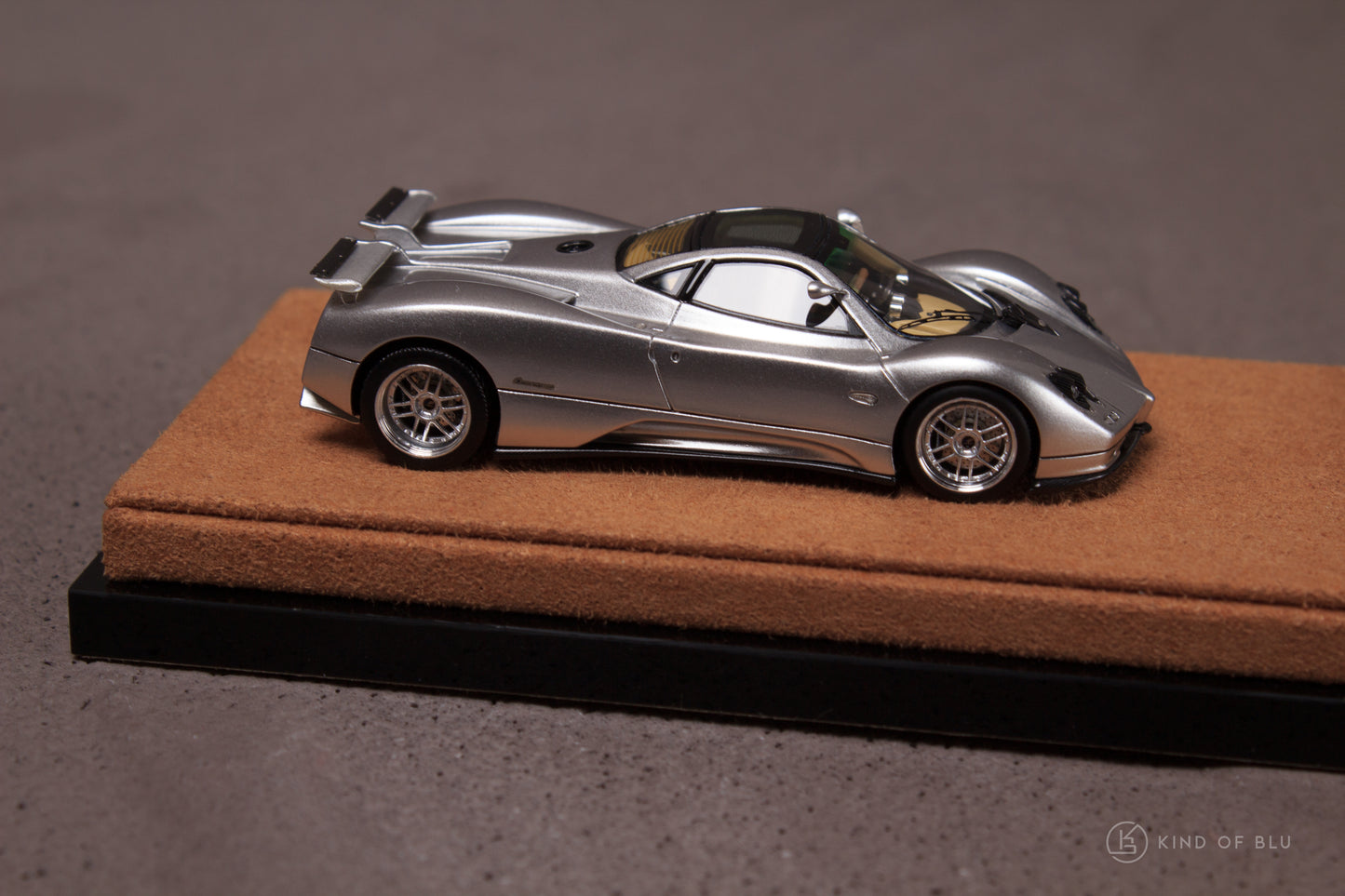 Pagani Zonda C12S in Grigio Montecarlo 1:64 — fg 64 zondac12s a 2