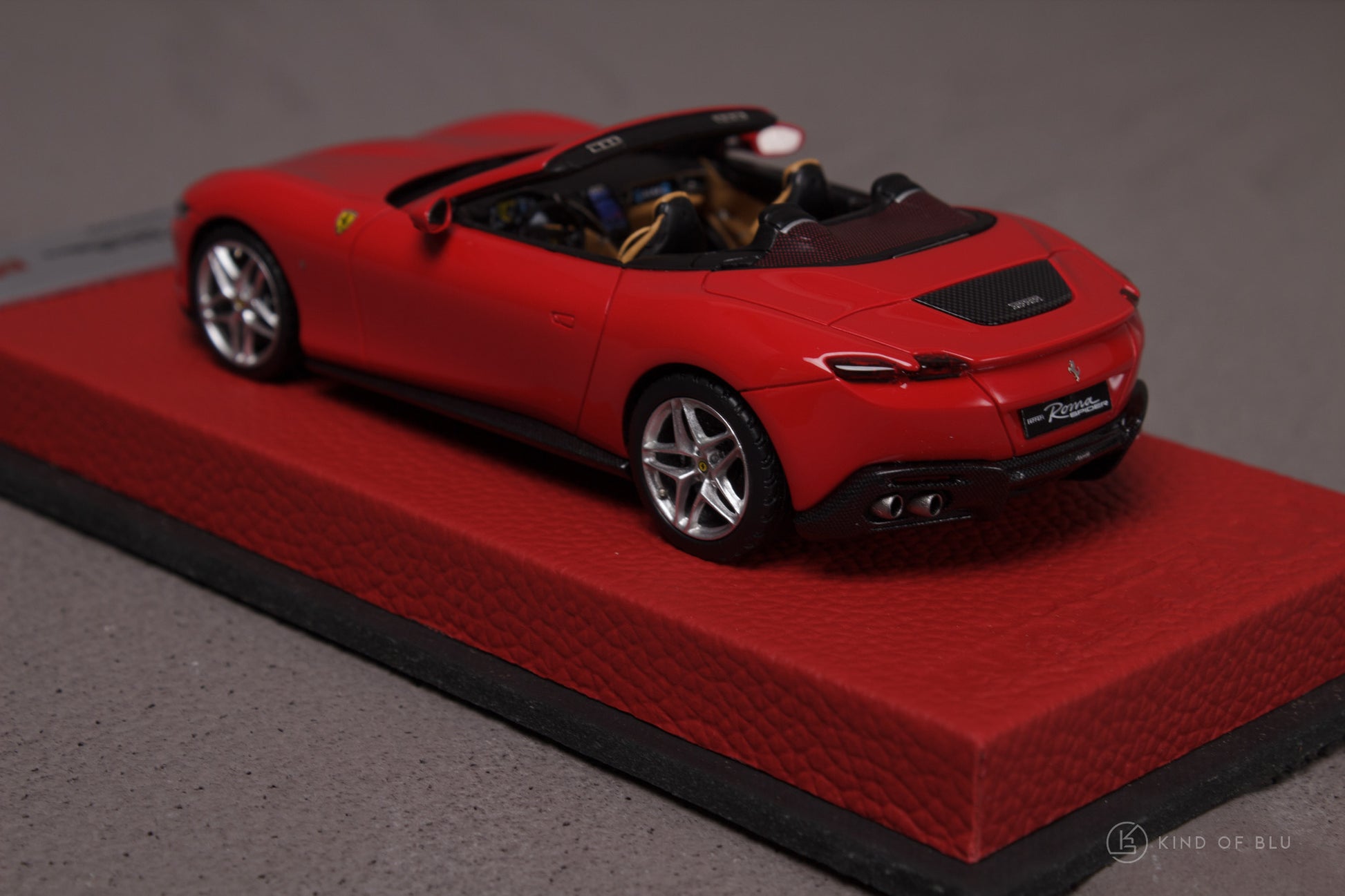 Ferrari Roma Spider in Rosso Corsa (Premium Series) - bbrc282bpre 3