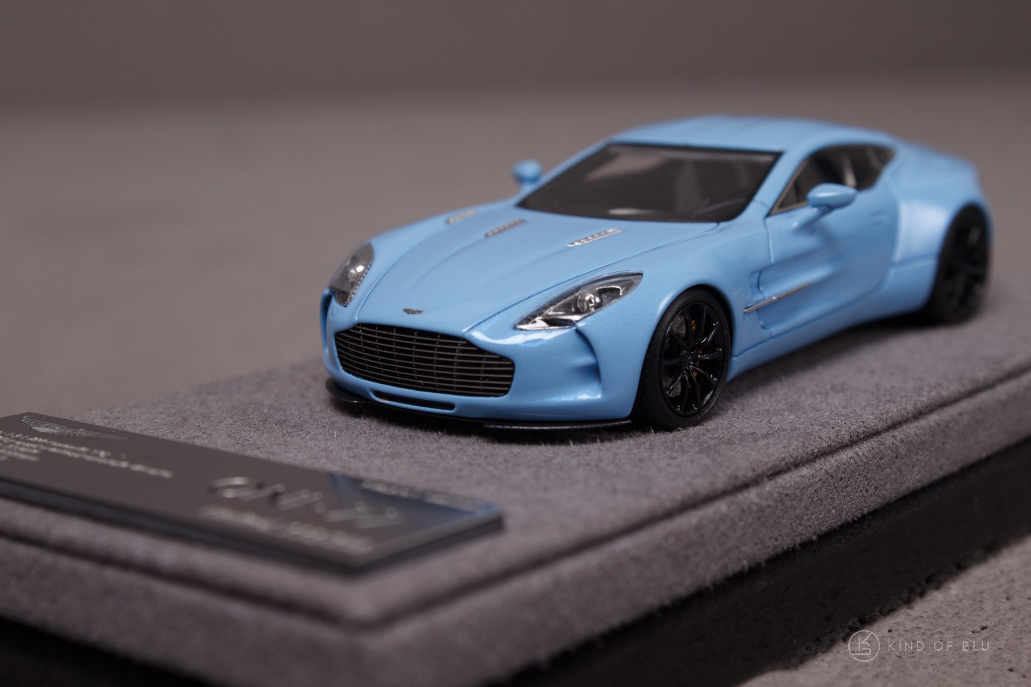 AUTOart 1/18 アストンマーチン ONE-77 ティファニー・ブルー 【公式通販】