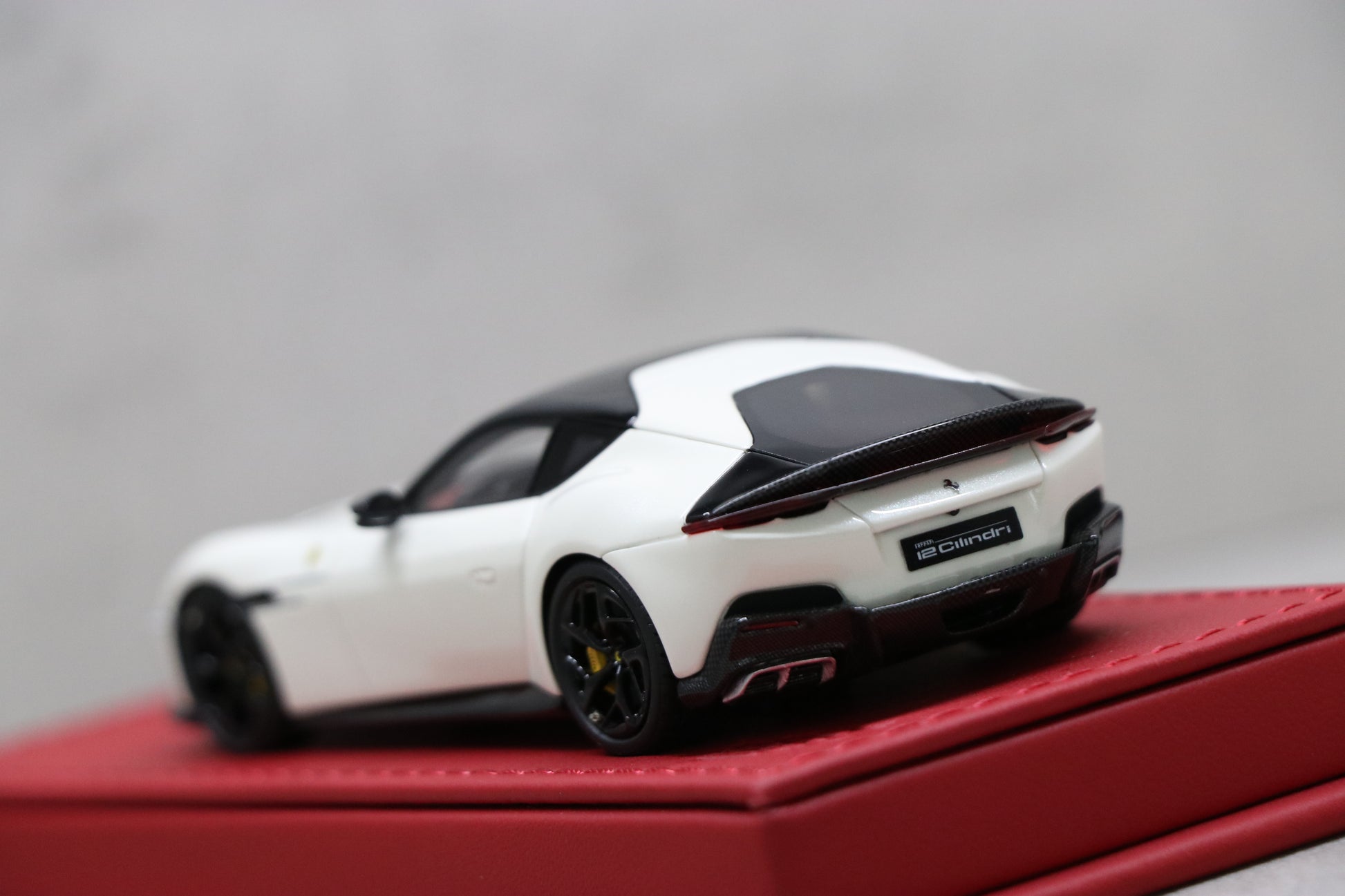 Ferrari 12 Cilindri in Bianco Italia - 7