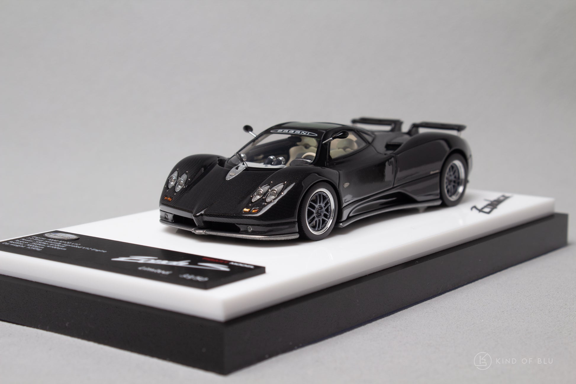 Pagani Zonda C12S in Full Black Carbon - lg430003g 3