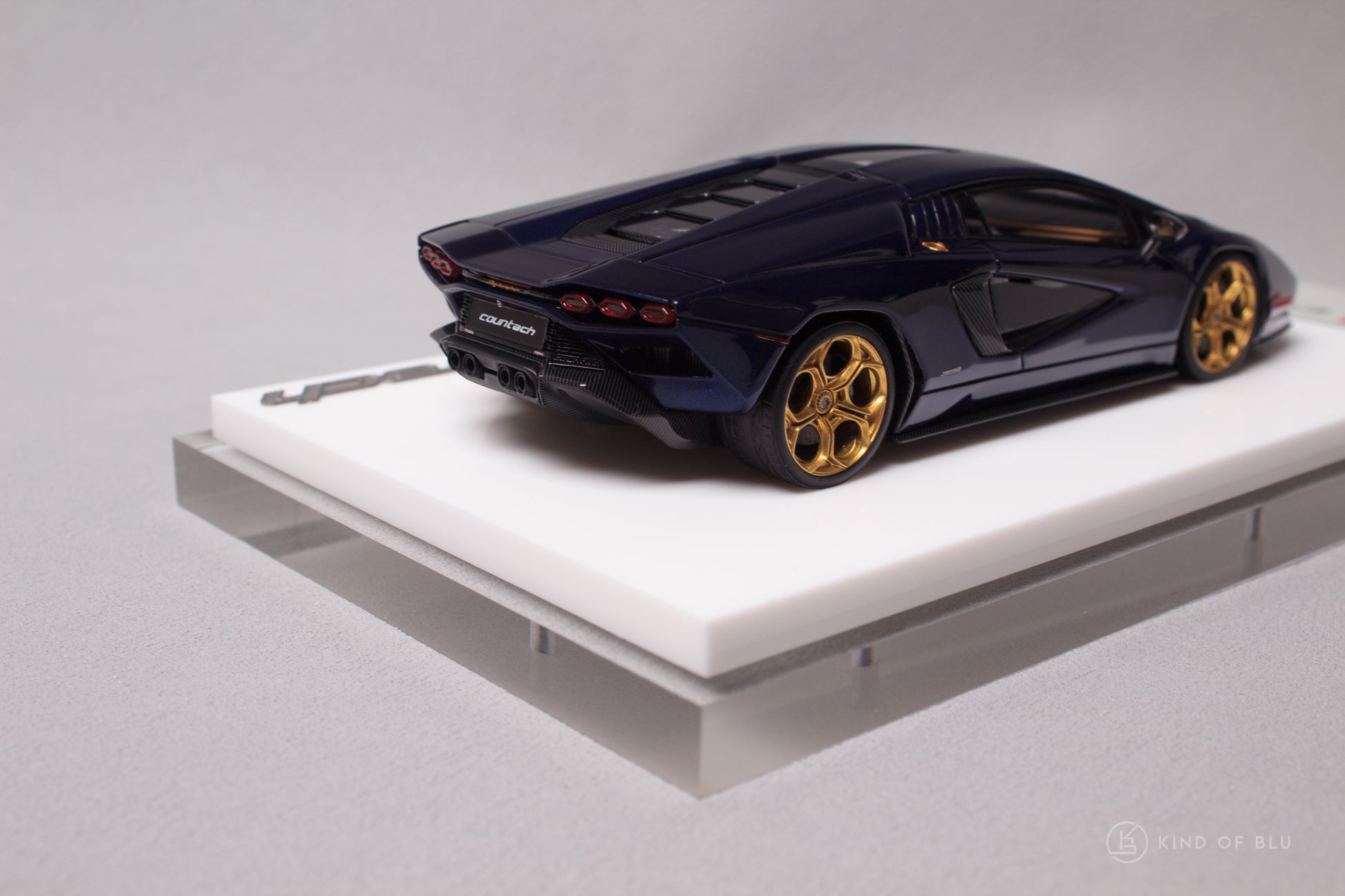 Lamborghini Countach LPI 800-4 2022 in Blu Acapulco - em740i 4