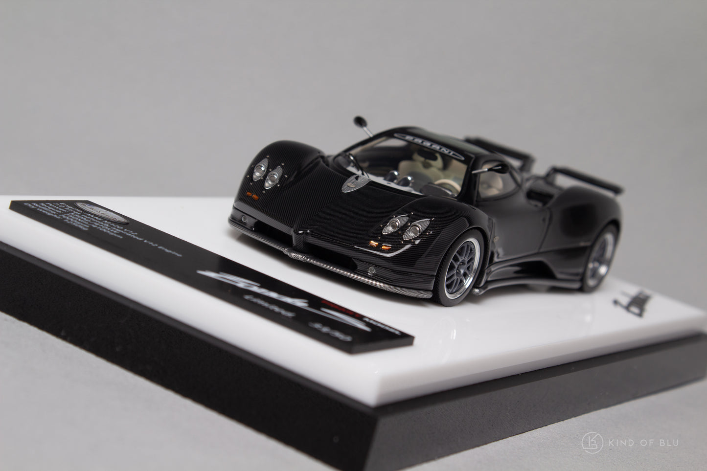 Pagani Zonda C12S in Full Black Carbon - lg430003g 6