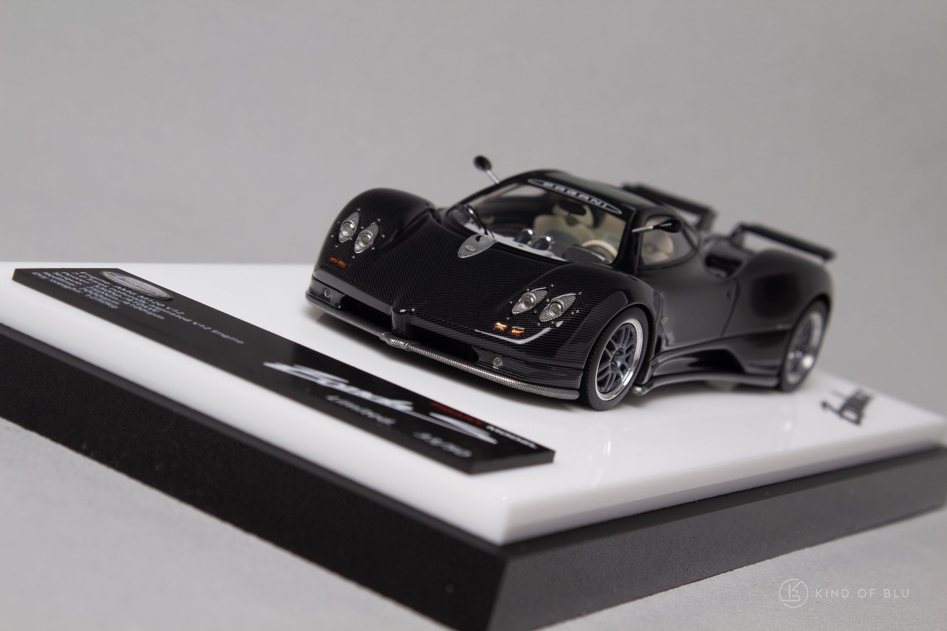 Pagani Zonda C12S in Full Black Carbon - lg430003g 6