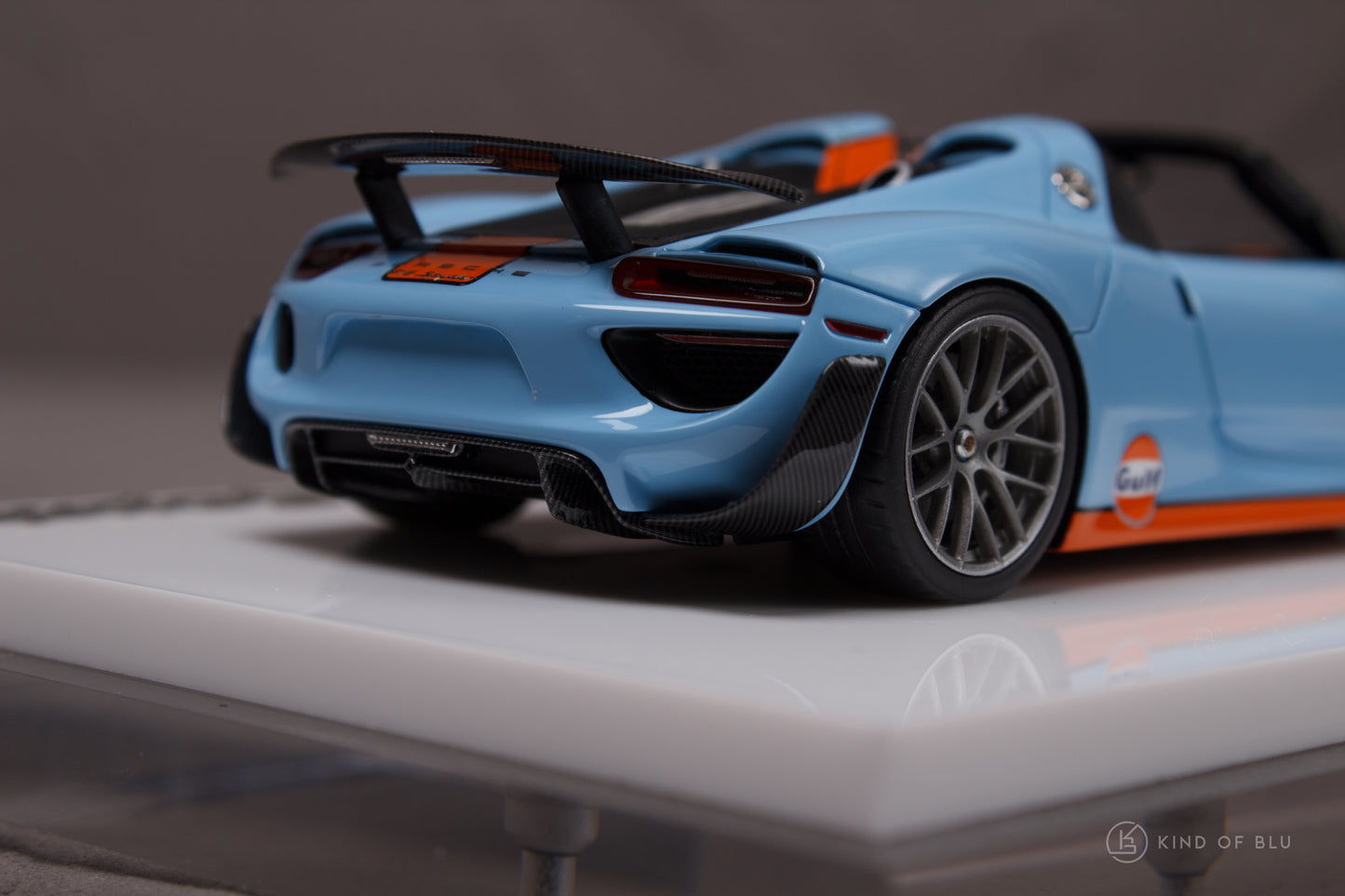 Porsche 918 Spyder weissach package 2011 Rear Wing up in Gulf Livery — em812b 6