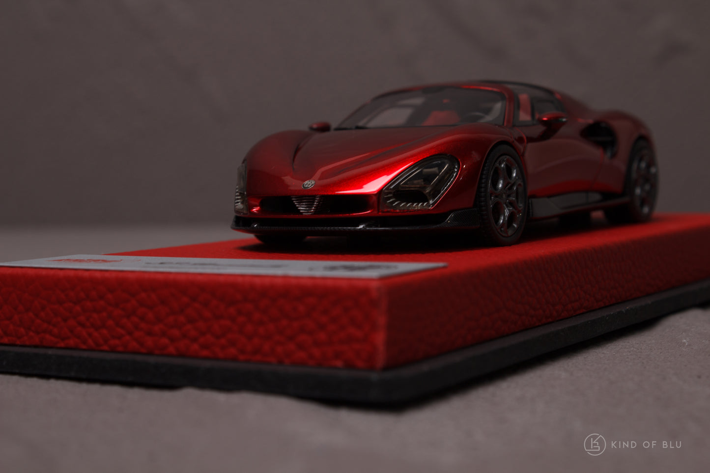 Alfa Romeo 33 Stradale in Rosso Villa D'Este — bbrc317apre 3