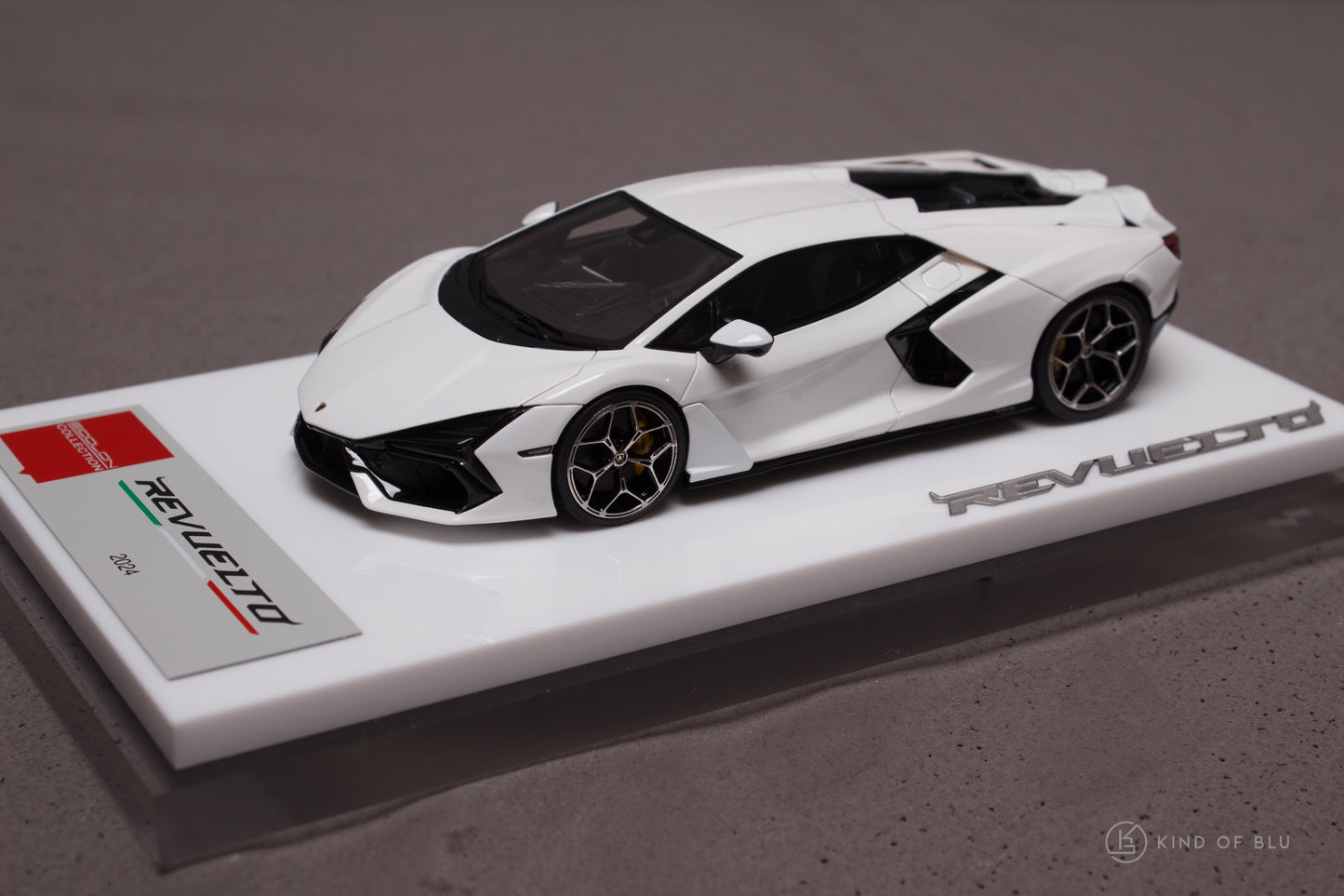 Lamborghini Revuelto 2024 (ALTANERO Wheel)  in Bianco Monocerus — em739b 03