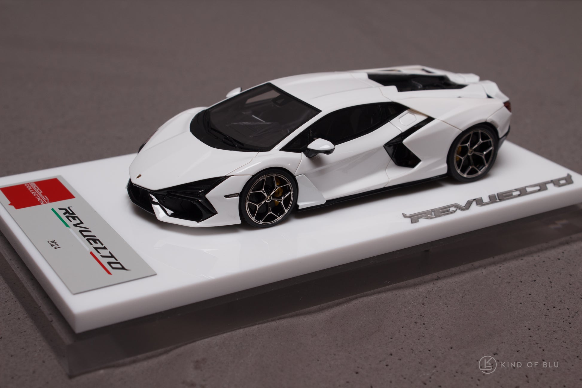 Lamborghini Revuelto 2024 (ALTANERO Wheel)  in Bianco Monocerus — em739b 03