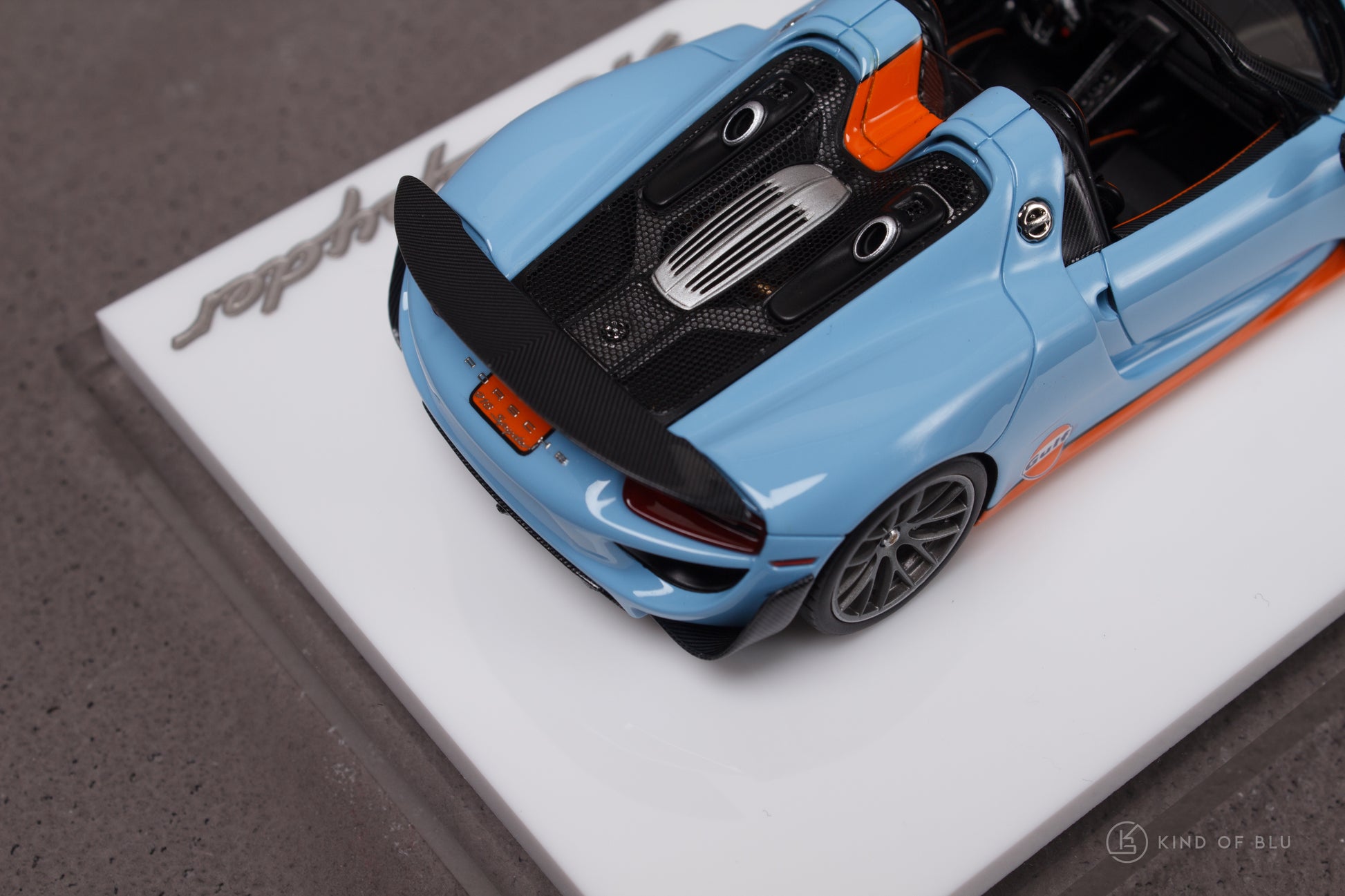 Porsche 918 Spyder weissach package 2011 Rear Wing up in Gulf Livery — em812b 7