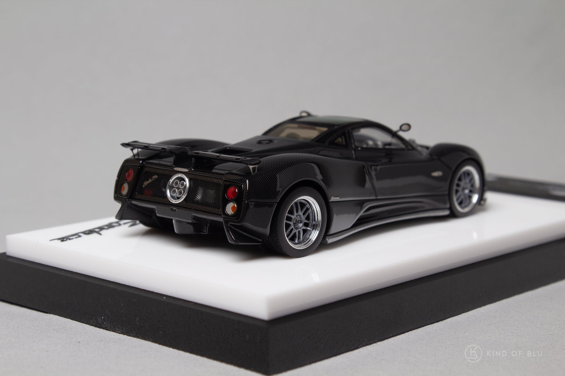 Pagani Zonda C12S in Full Black Carbon - lg430003g 4