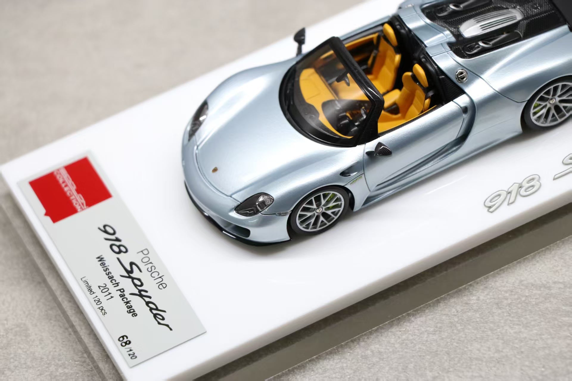 Porsche 918 Spyder weissach package 2011 in Liquid Metal Chrome Blue — 01