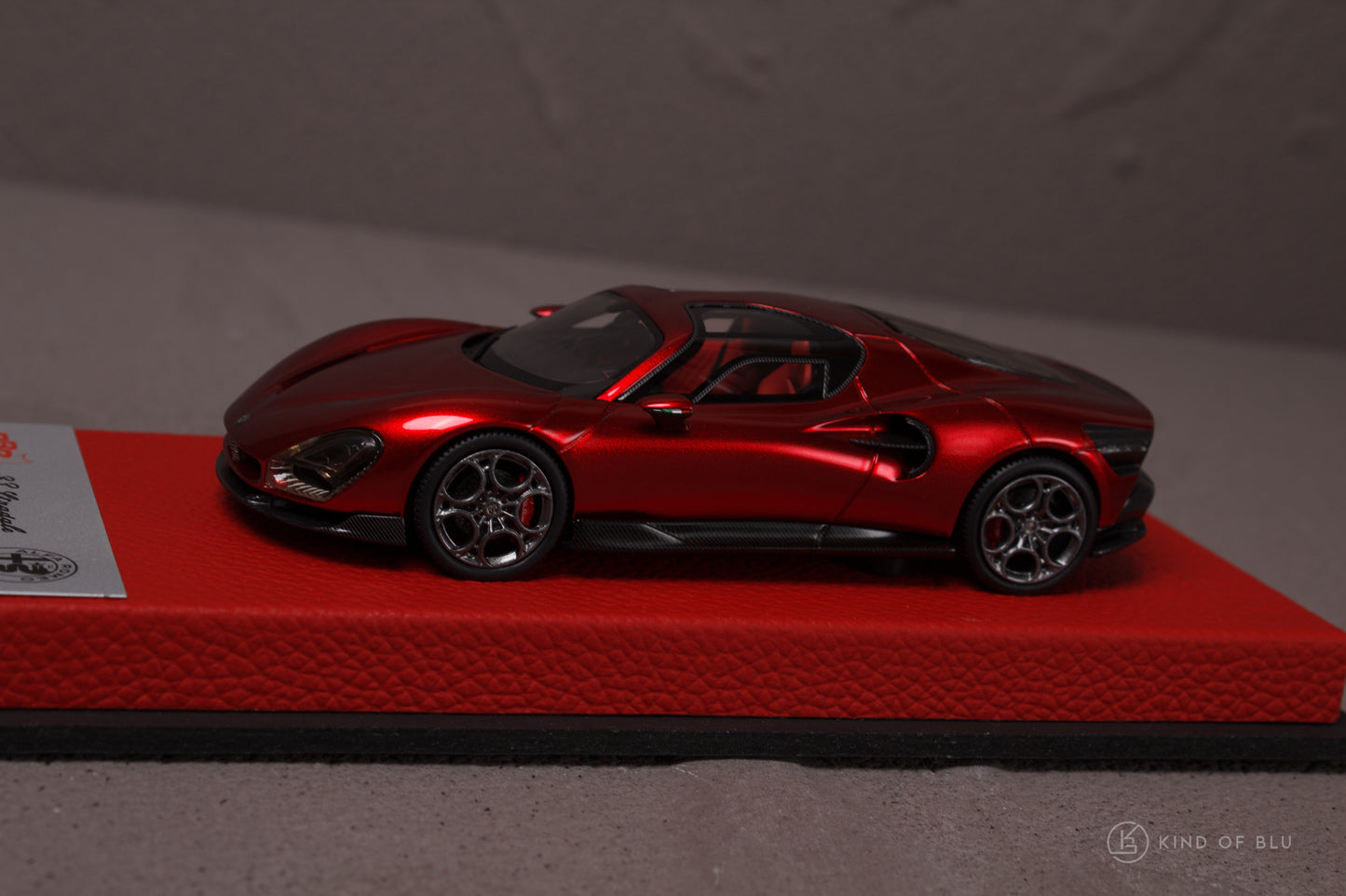 Alfa Romeo 33 Stradale in Rosso Villa D'Este — bbrc317apre 9