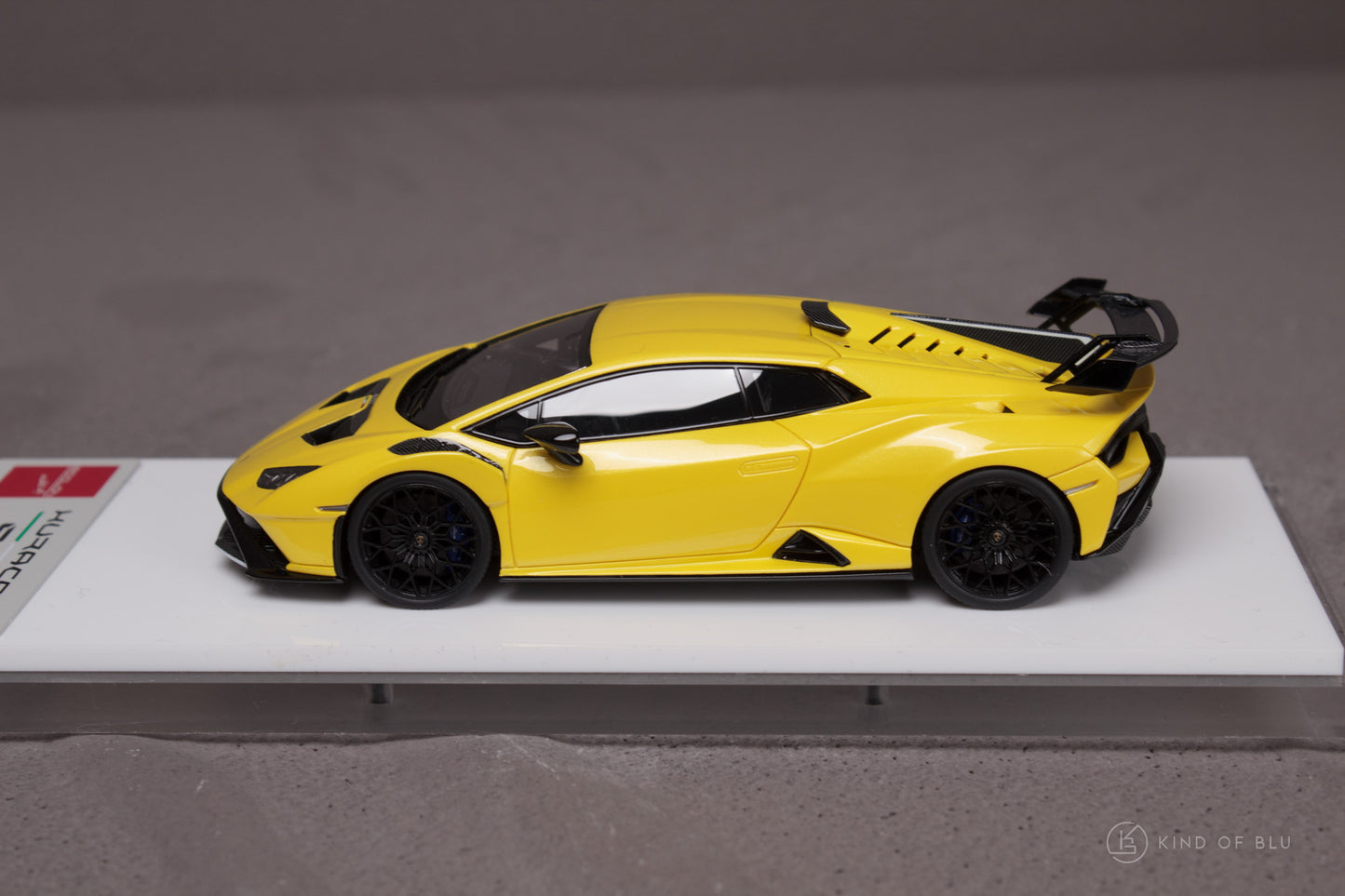 Lamborghini Huracan STO 2021 in Giallo Belenus — em737c 4