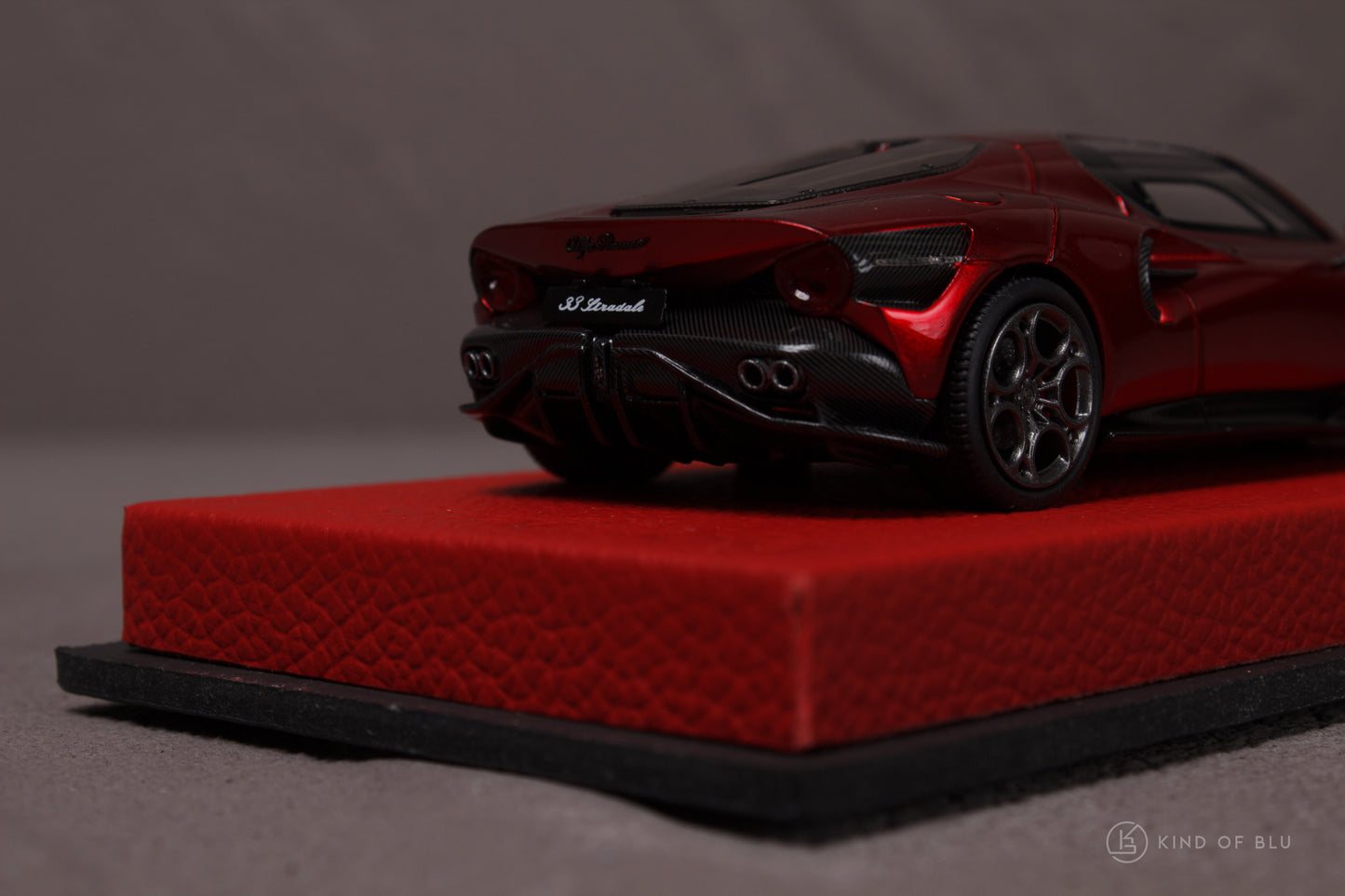 Alfa Romeo 33 Stradale in Rosso Villa D'Este — bbrc317apre 4