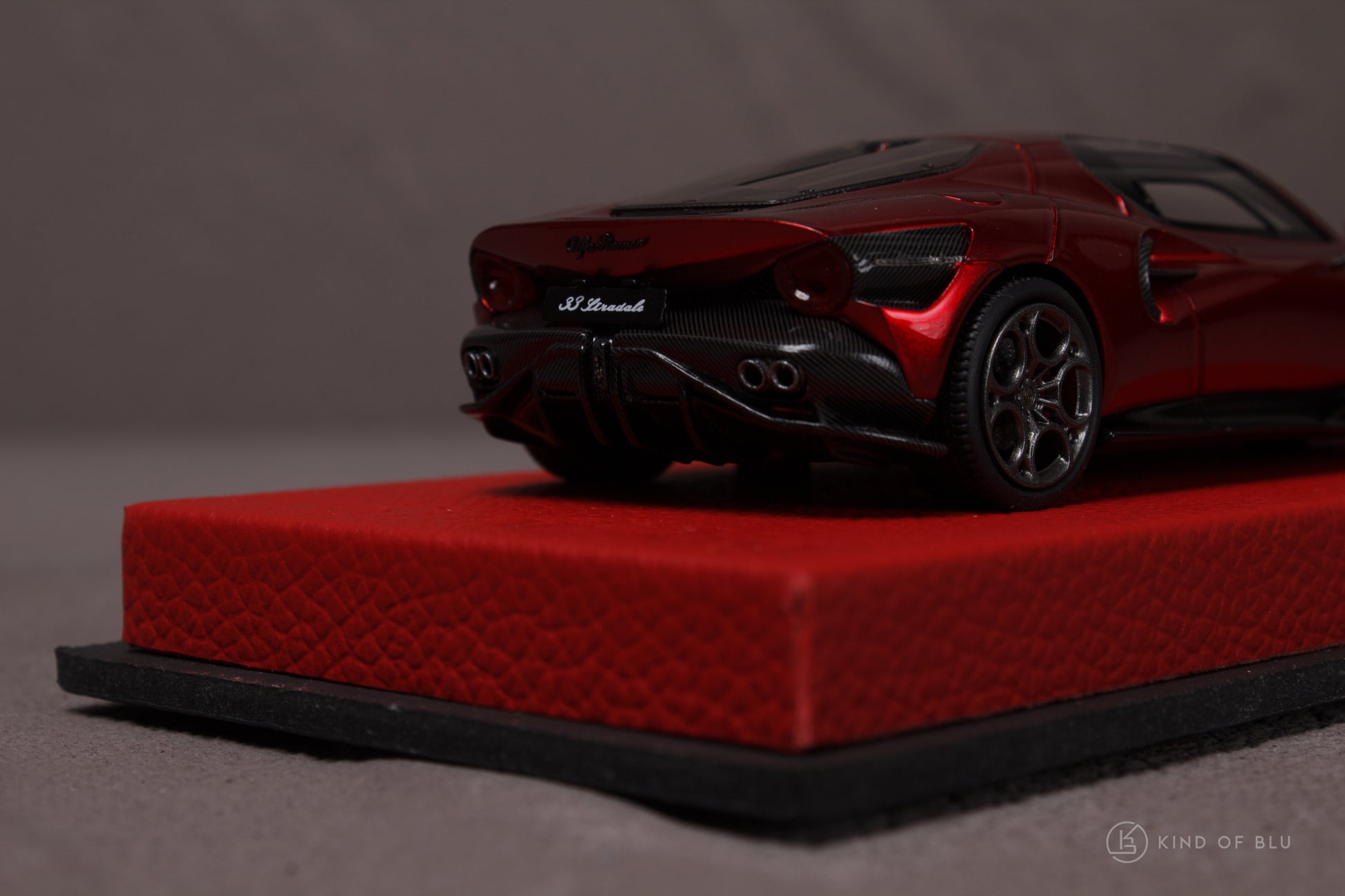 Alfa Romeo 33 Stradale in Rosso Villa D'Este — bbrc317apre 4