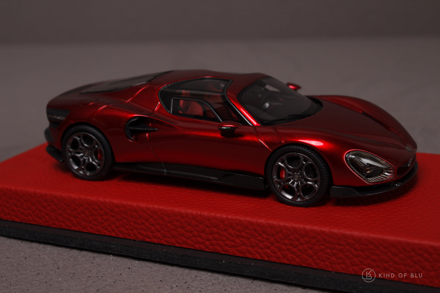 Alfa Romeo 33 Stradale in Rosso Villa D'Este — bbrc317apre 5