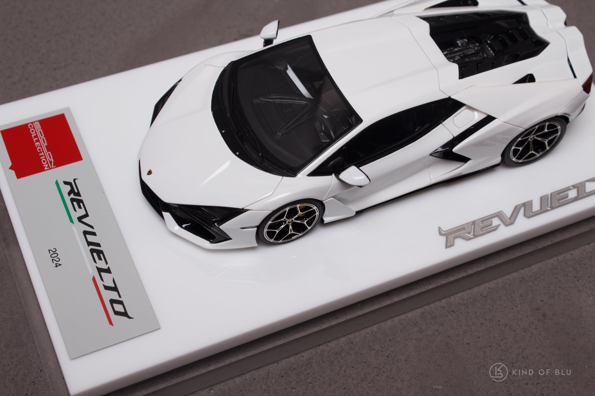 Lamborghini Revuelto 2024 (ALTANERO Wheel)  in Bianco Monocerus — em739b 01