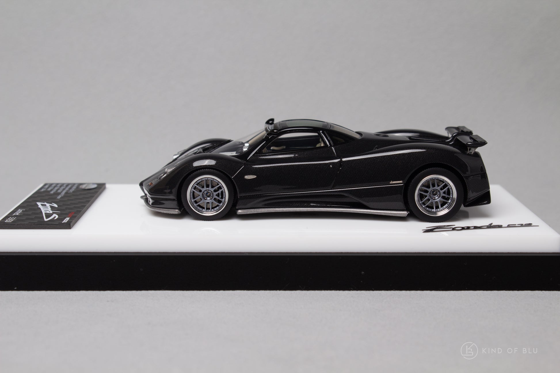 Pagani Zonda C12S in Full Black Carbon - lg430003g 2