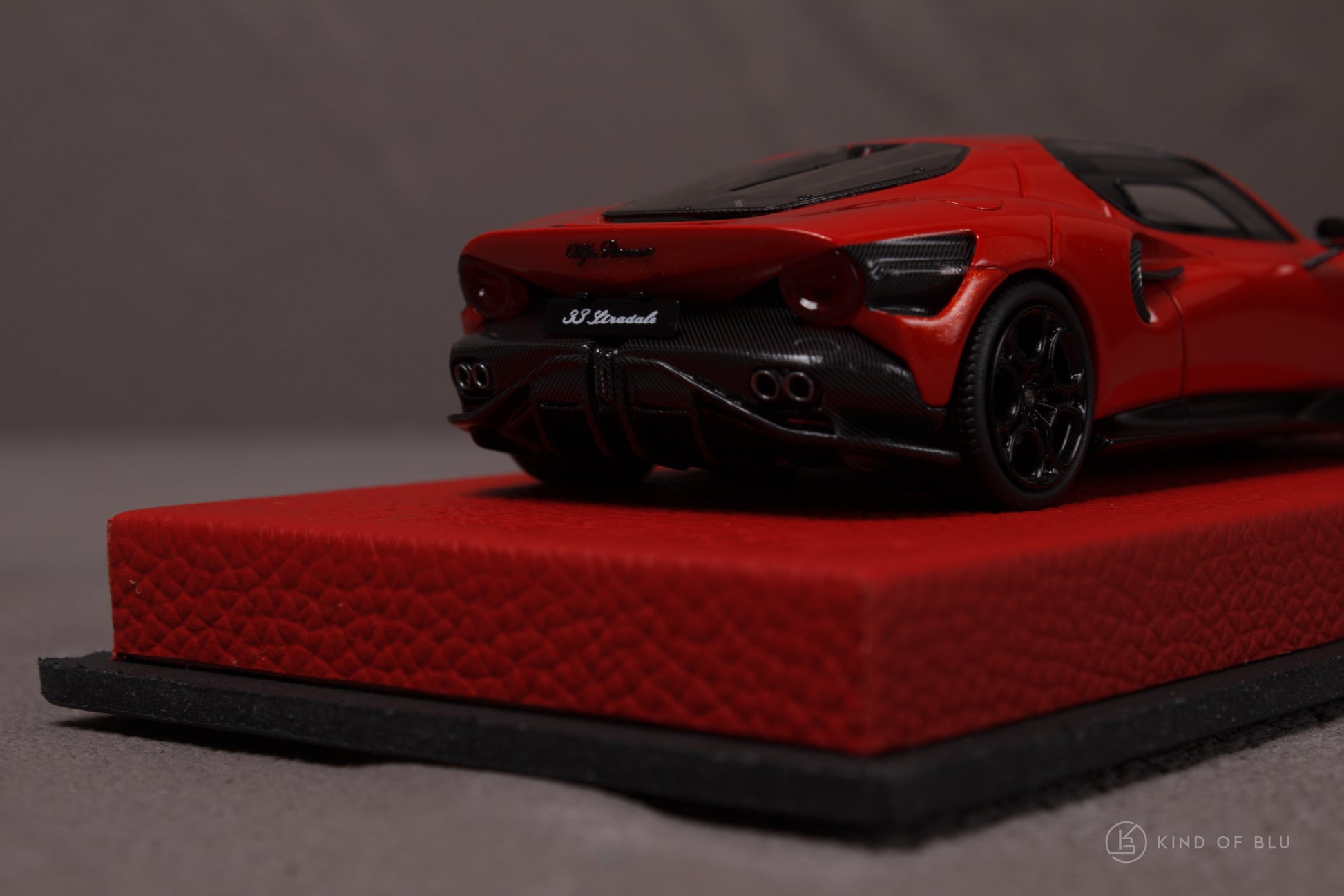 Alfa Romeo 33 Stradale in Arancione — bbrc317cpre 4