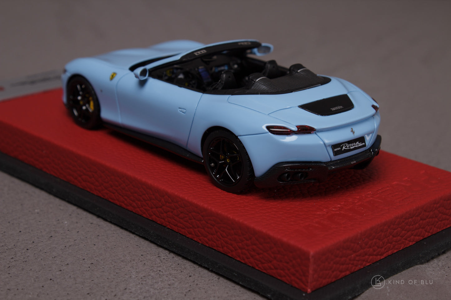 Ferrari Roma Spider in Azzurro La Plata (Premium Series) - bbrc282su31 3