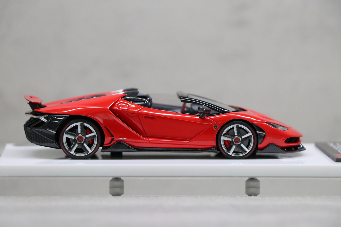 Lamborghini Centenario Roadster LP770-4 2016 Rear Wing up in Rosso Mars — weixin image 20250904165317 2928 365