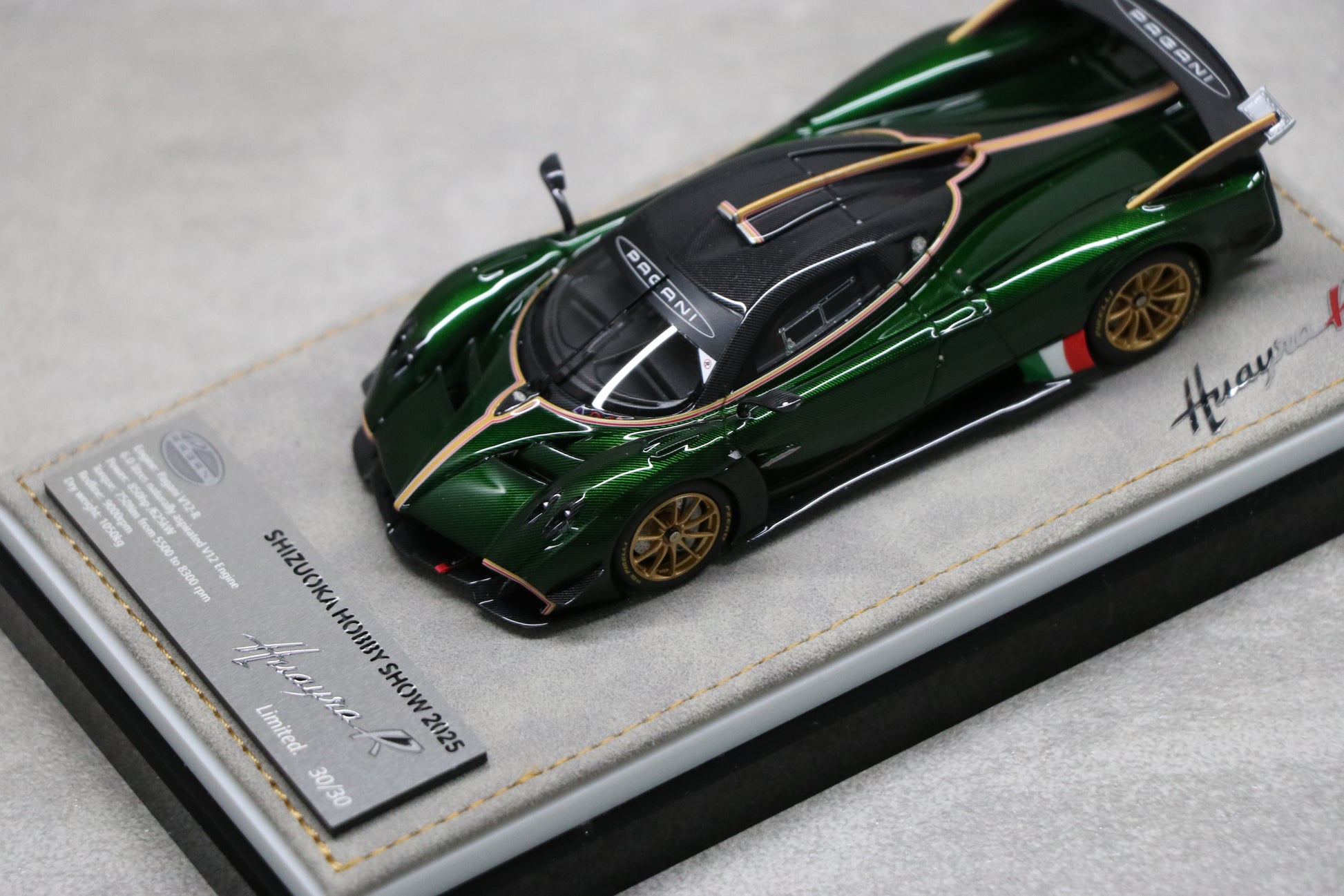 Pagani Huayra R in Transparent Verde Smeraldo — 01