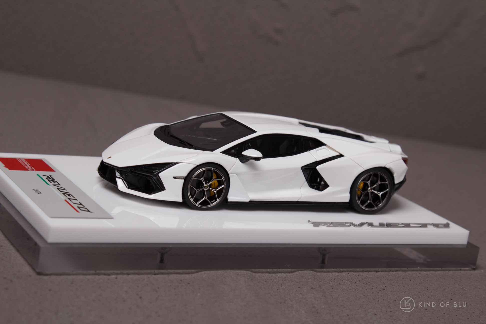Lamborghini Revuelto 2024 (ALTANERO Wheel)  in Bianco Monocerus — em739b 08