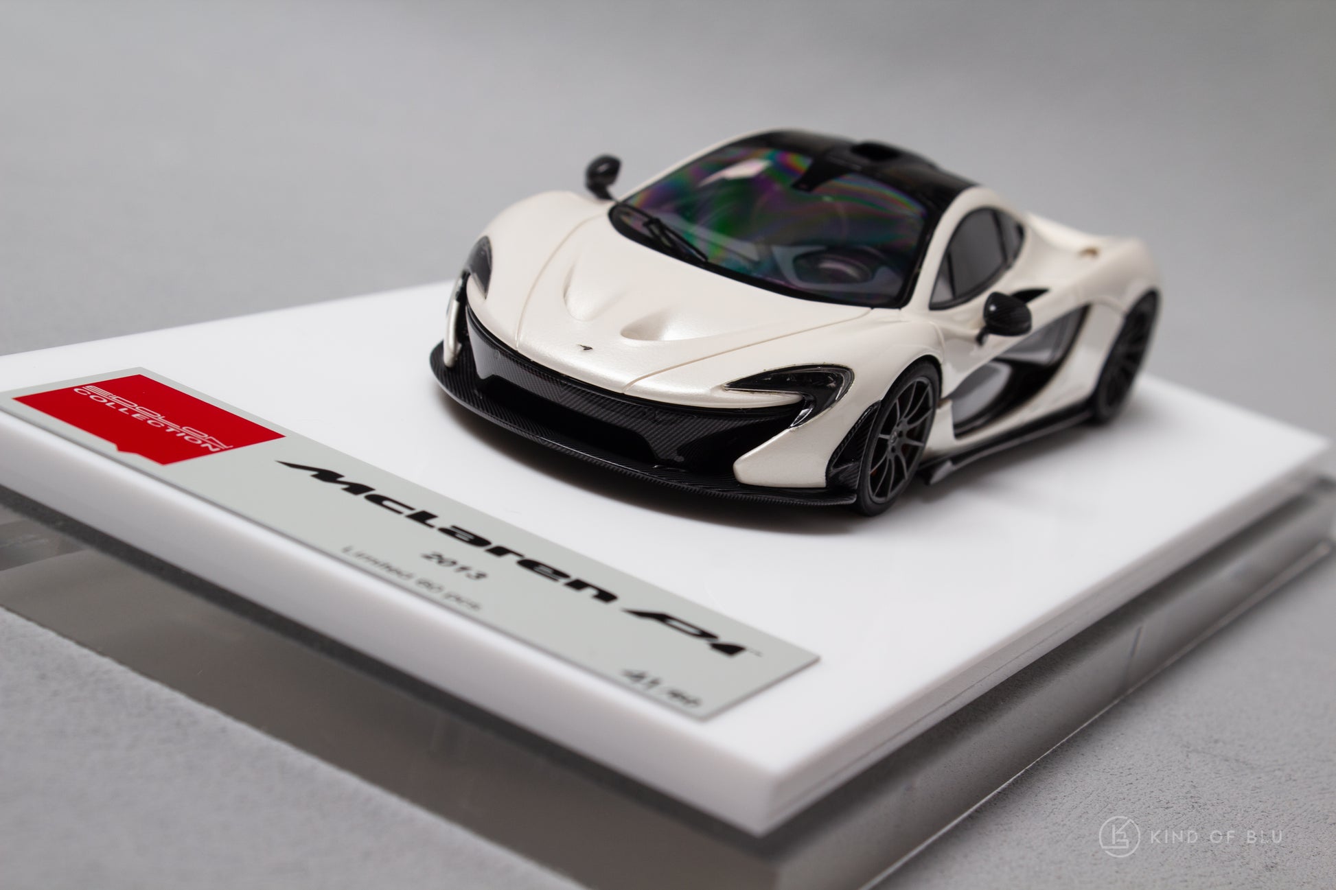 McLaren P1 2013 in Ice Pearl White - em741d 6