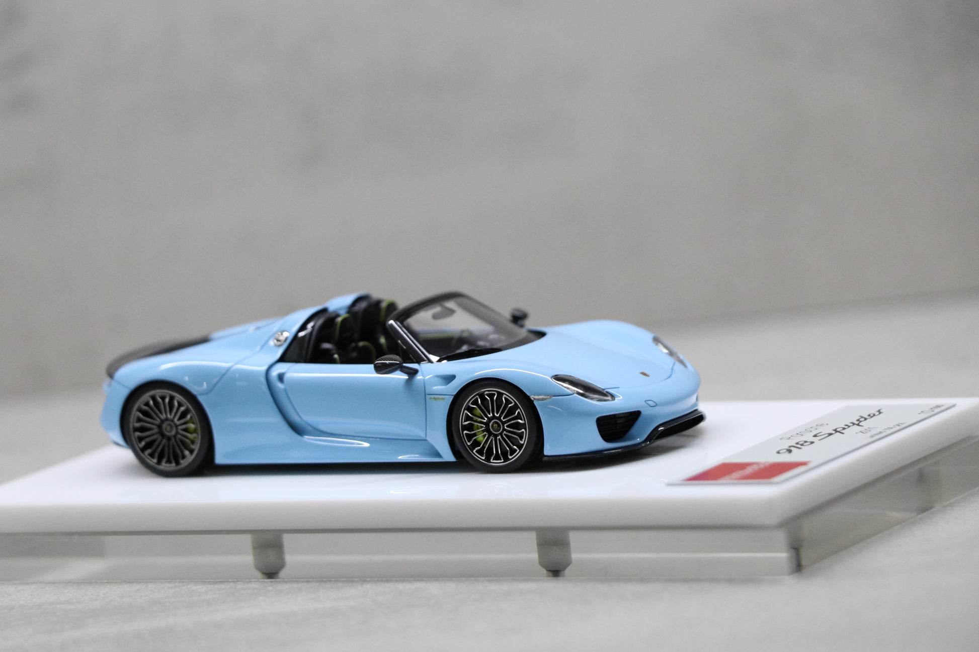 Porsche 918 Spyder 2011 in Gulf Blue — 05