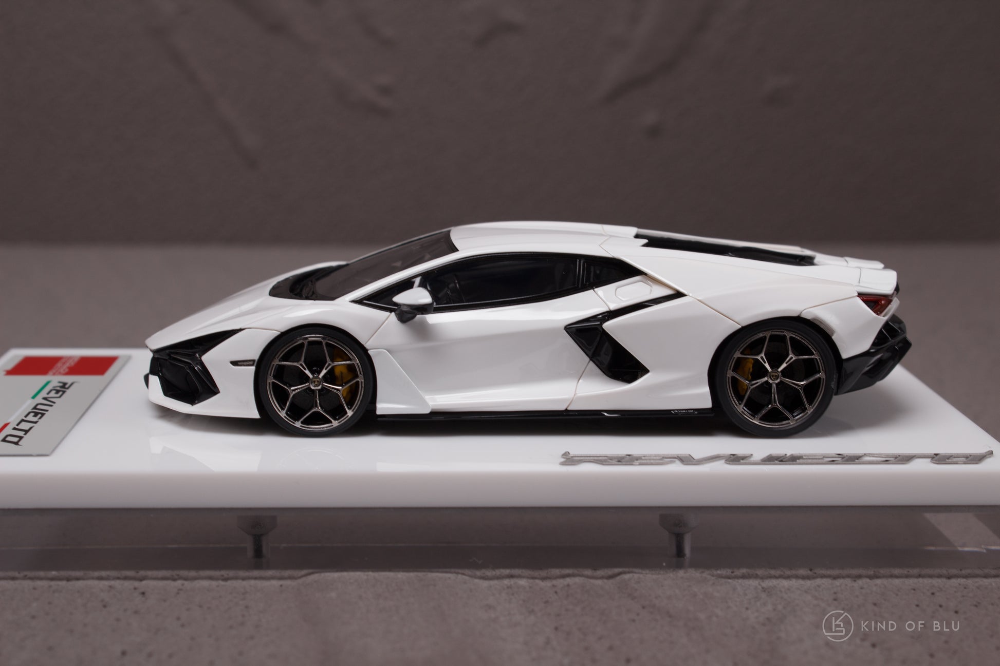 Lamborghini Revuelto 2024 (ALTANERO Wheel)  in Bianco Monocerus — em739b 04