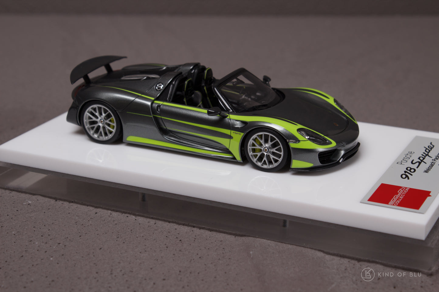Porsche 918 Spyder weissach package 2011 Rear Wing up in Meteor Grey Metallic & Salzburg Livery — em812c 4