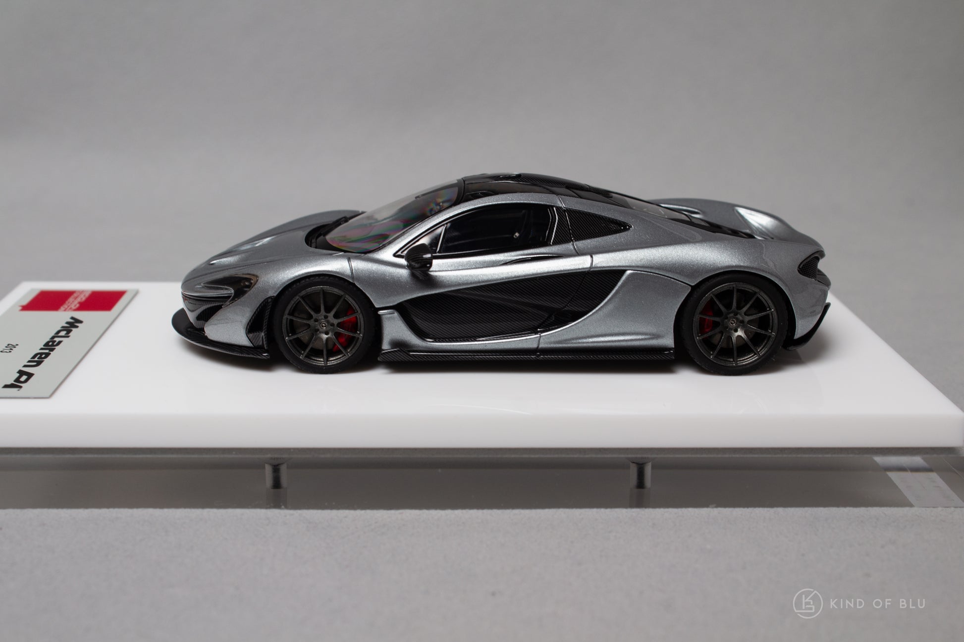 McLaren P1 2013 in Ice Silver Metallic - em741e 2