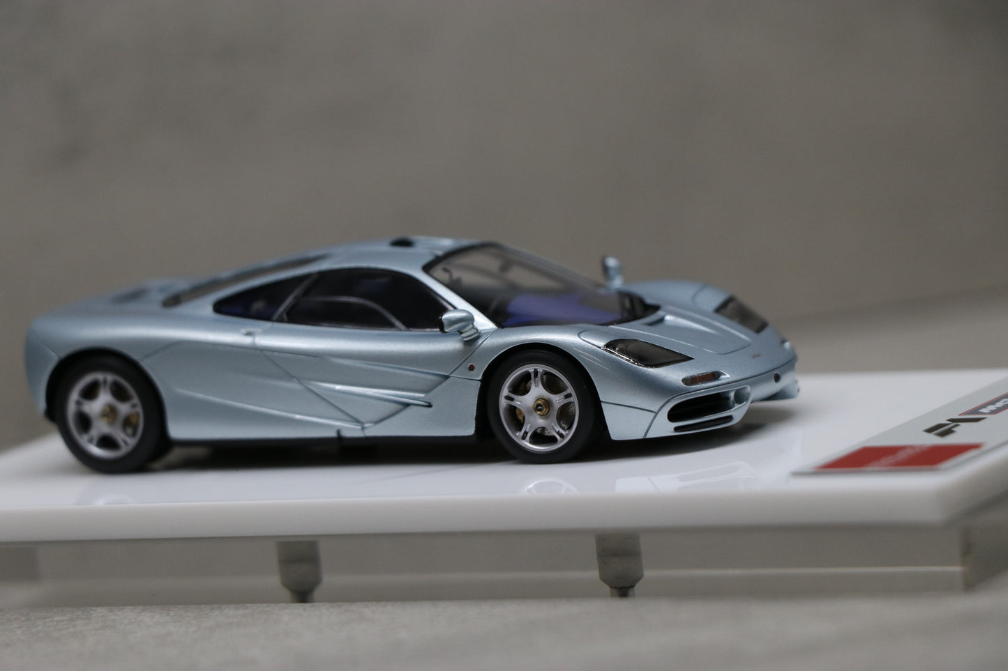 Make Up Eidolon McLaren F1 Roadcar 1994 in Pale Blue Metallic
